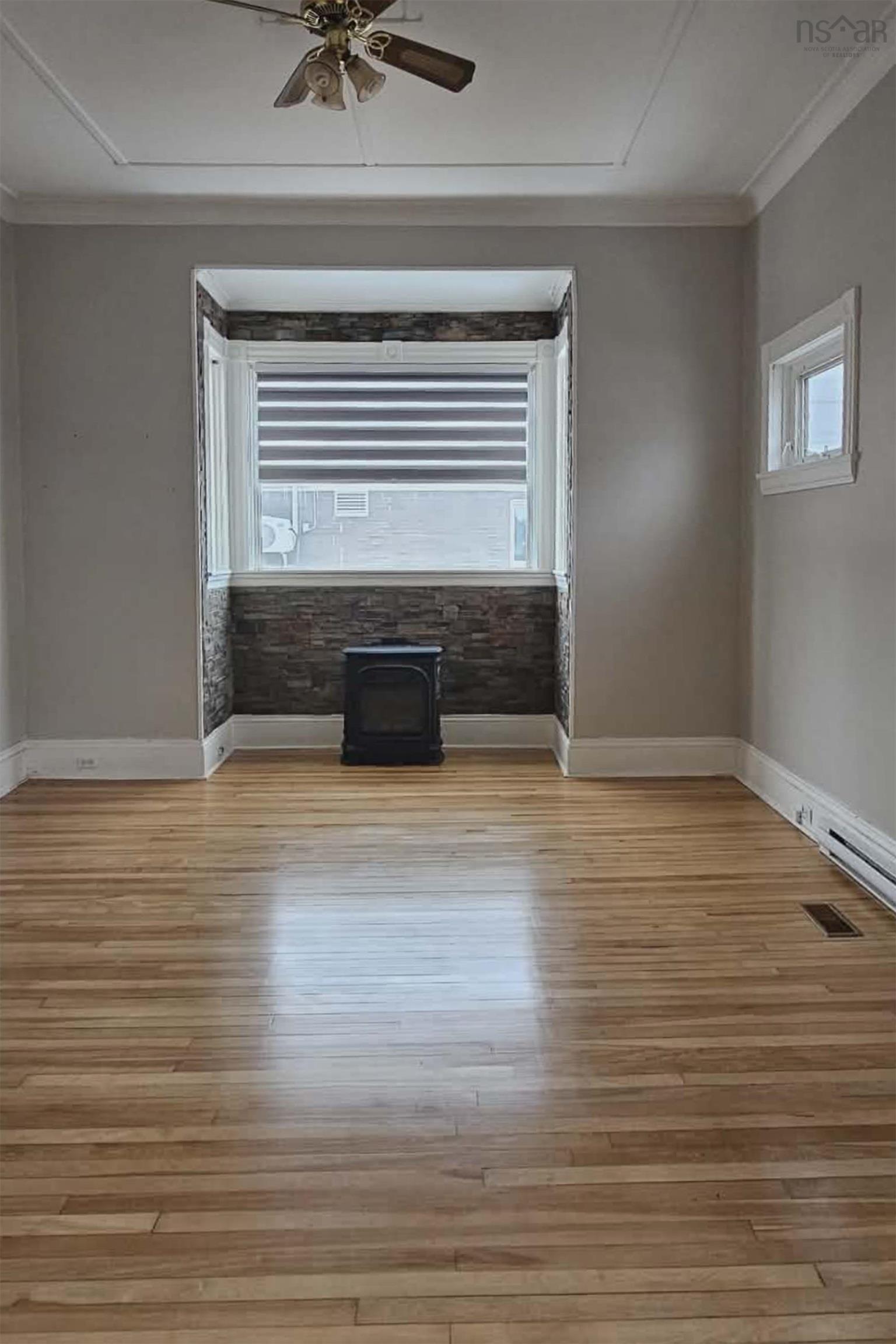 $218,000.00: 14 Prince Arthur Street, Amherst