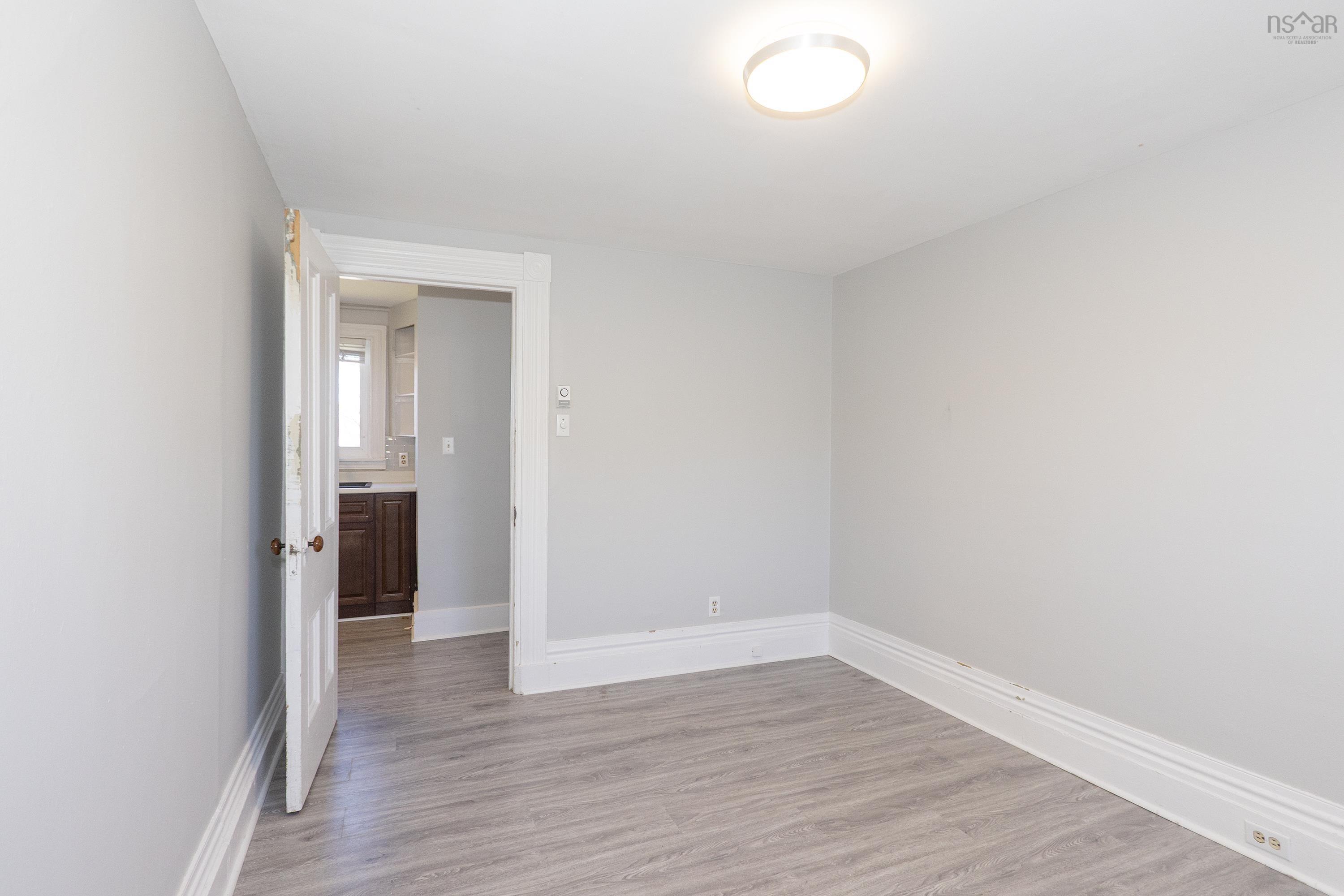 $218,000.00: 14 Prince Arthur Street, Amherst