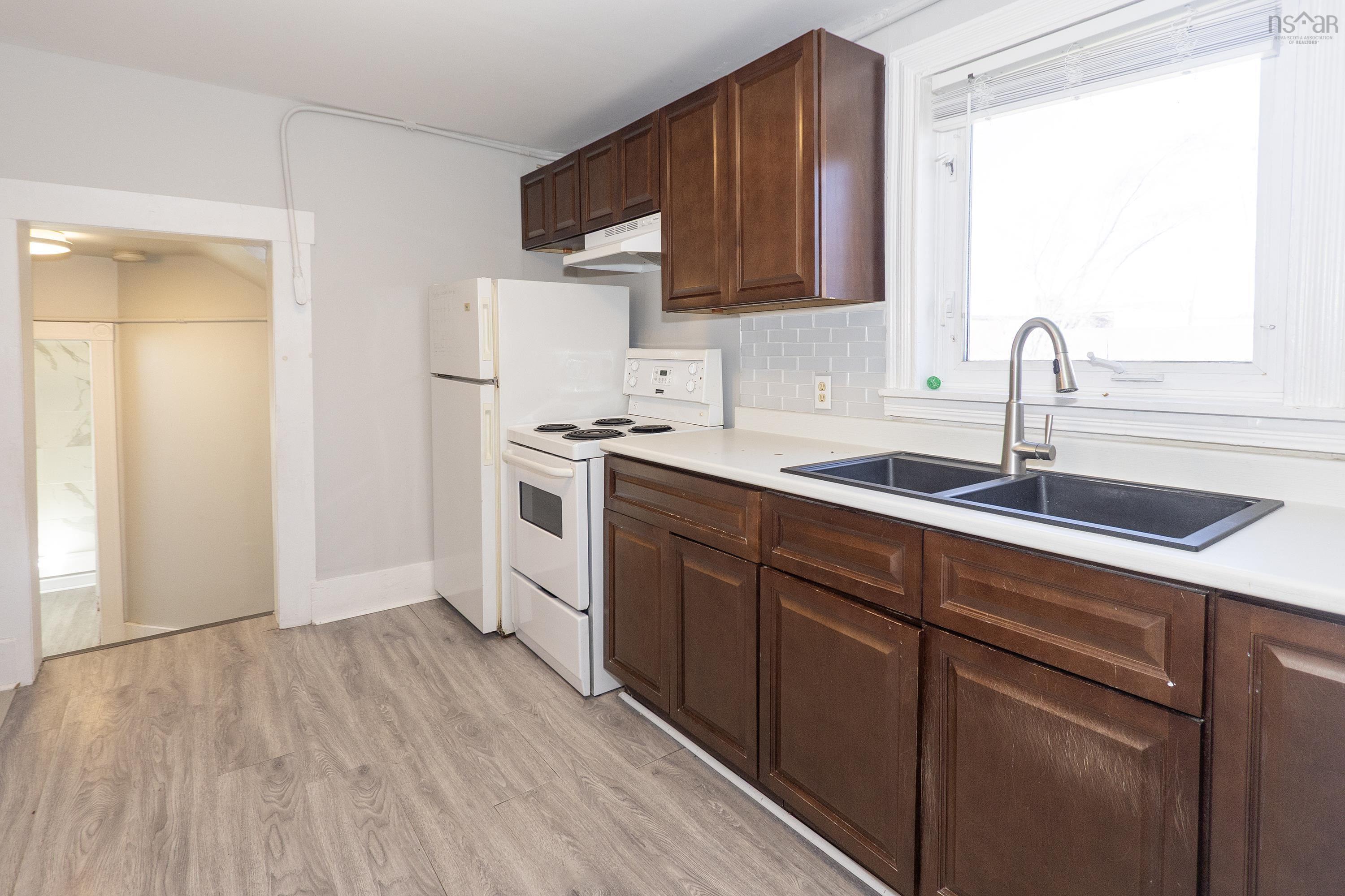 $218,000.00: 14 Prince Arthur Street, Amherst