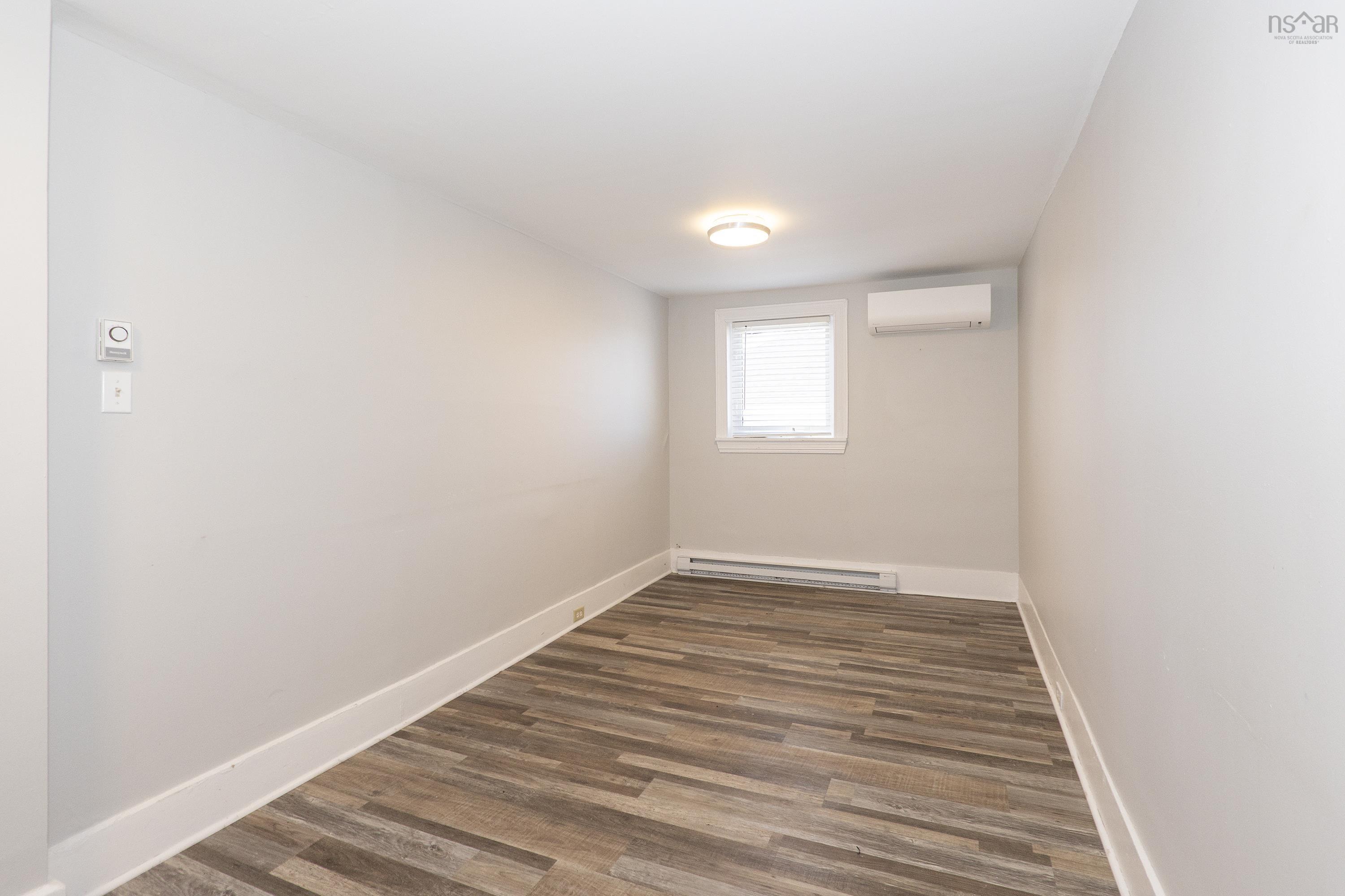 $218,000.00: 14 Prince Arthur Street, Amherst