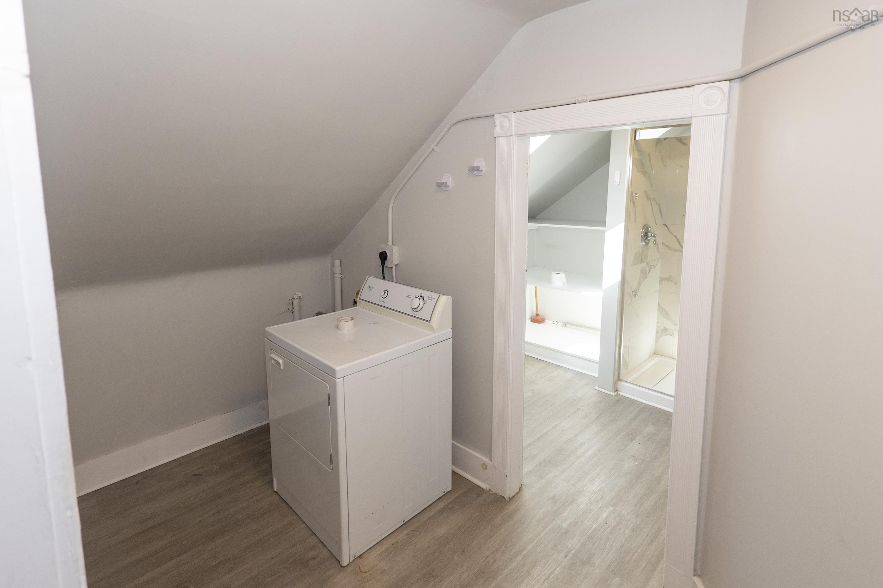 $218,000.00: 14 Prince Arthur Street, Amherst