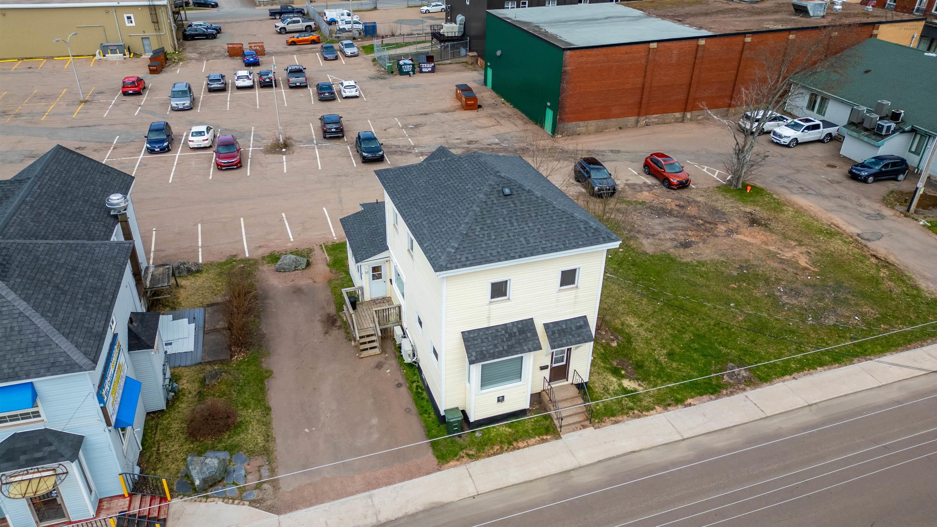 $218,000.00: 14 Prince Arthur Street, Amherst