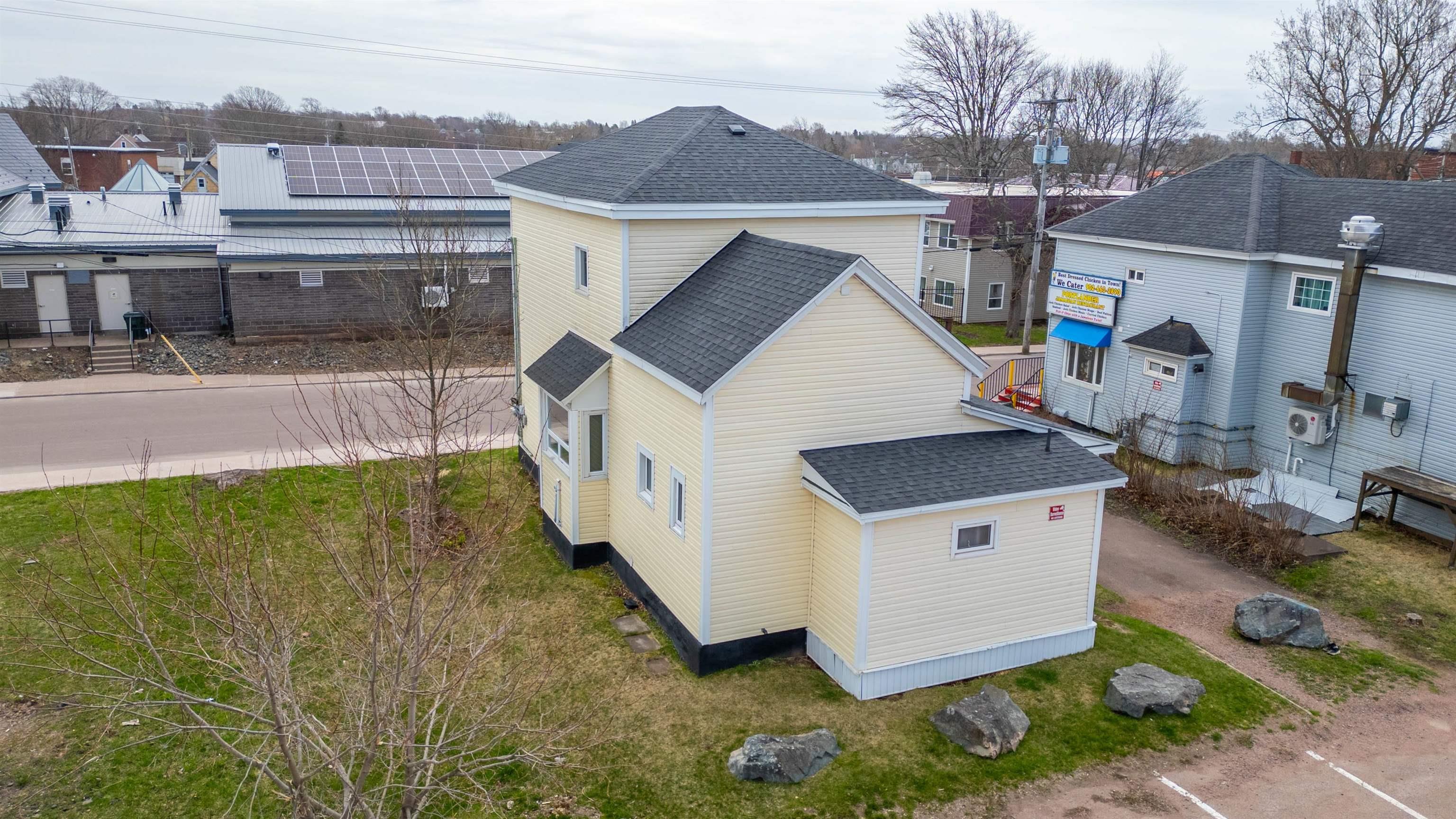 $218,000.00: 14 Prince Arthur Street, Amherst