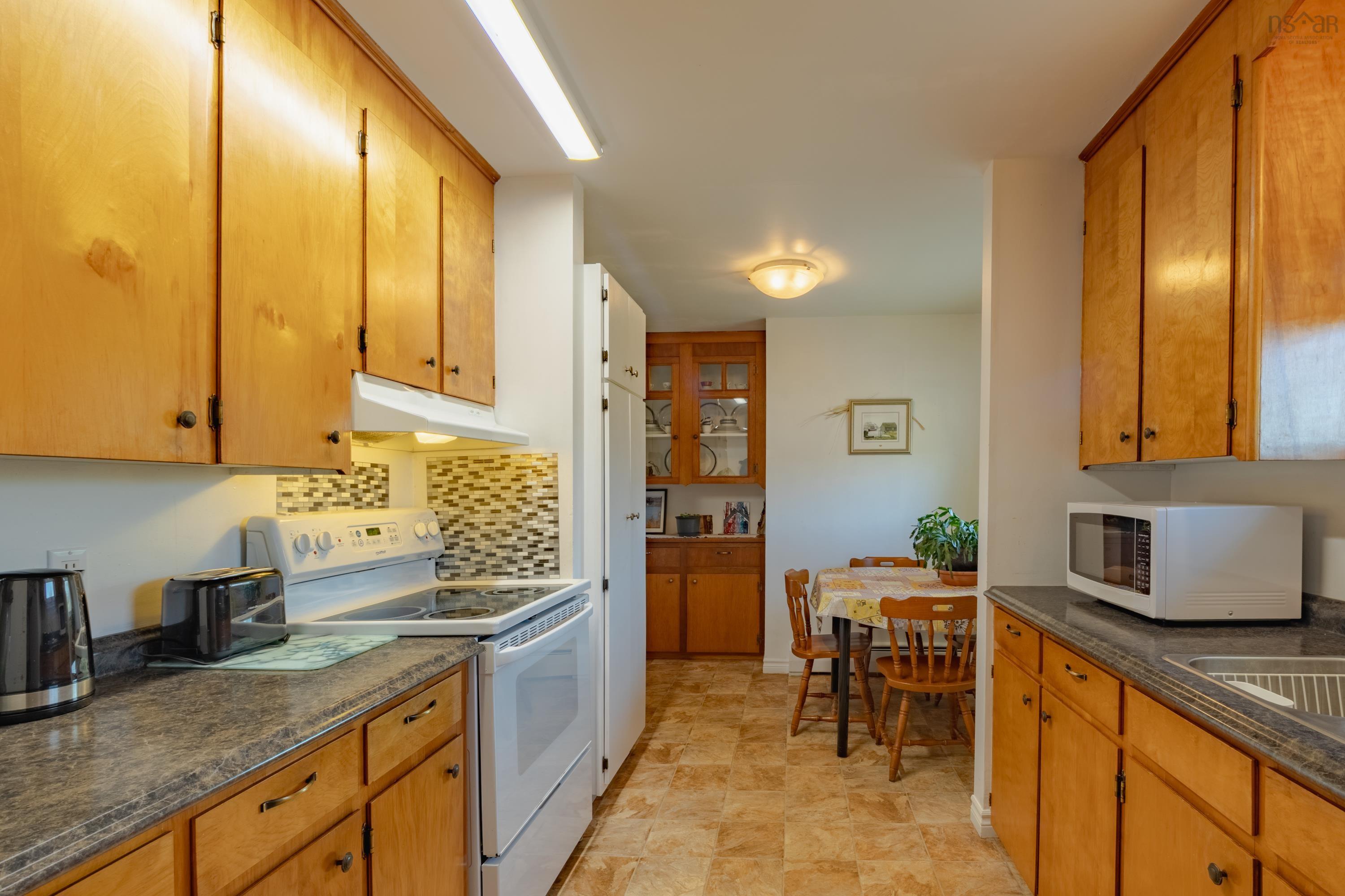 $259,000.00: 1185 Richmond Rd, Ireton