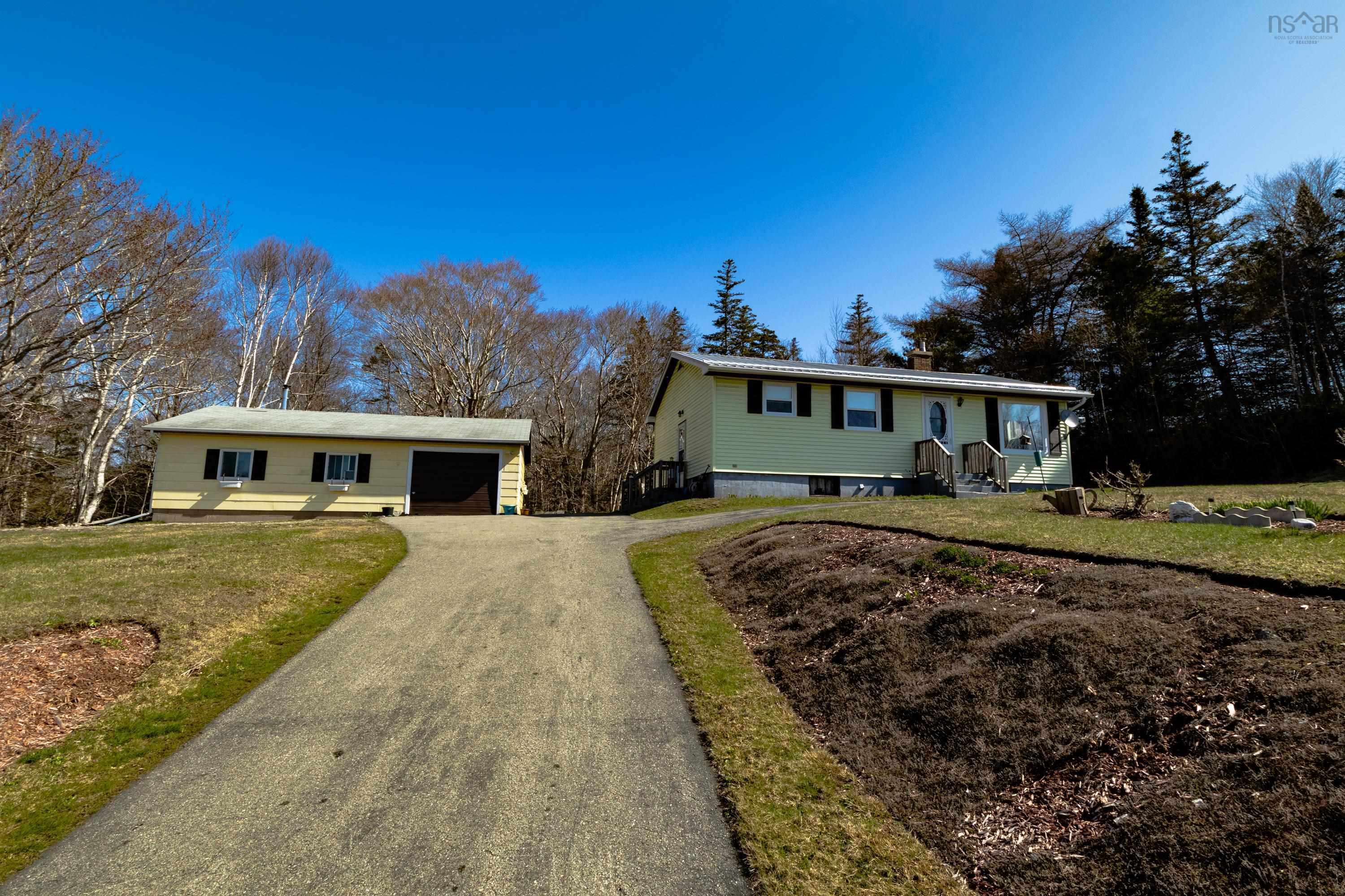 $259,000.00: 1185 Richmond Rd, Ireton