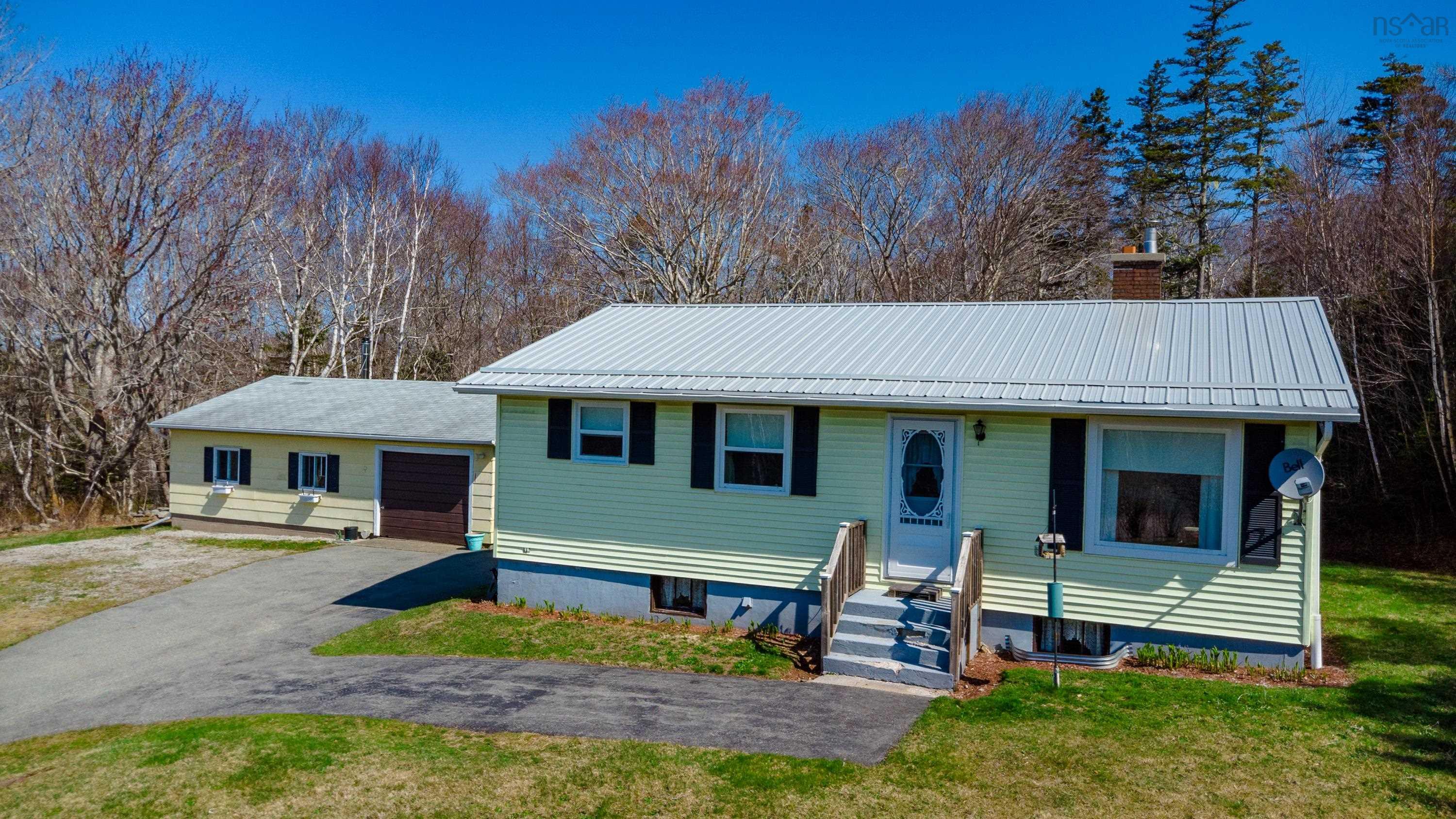 $259,000.00: 1185 Richmond Rd, Ireton