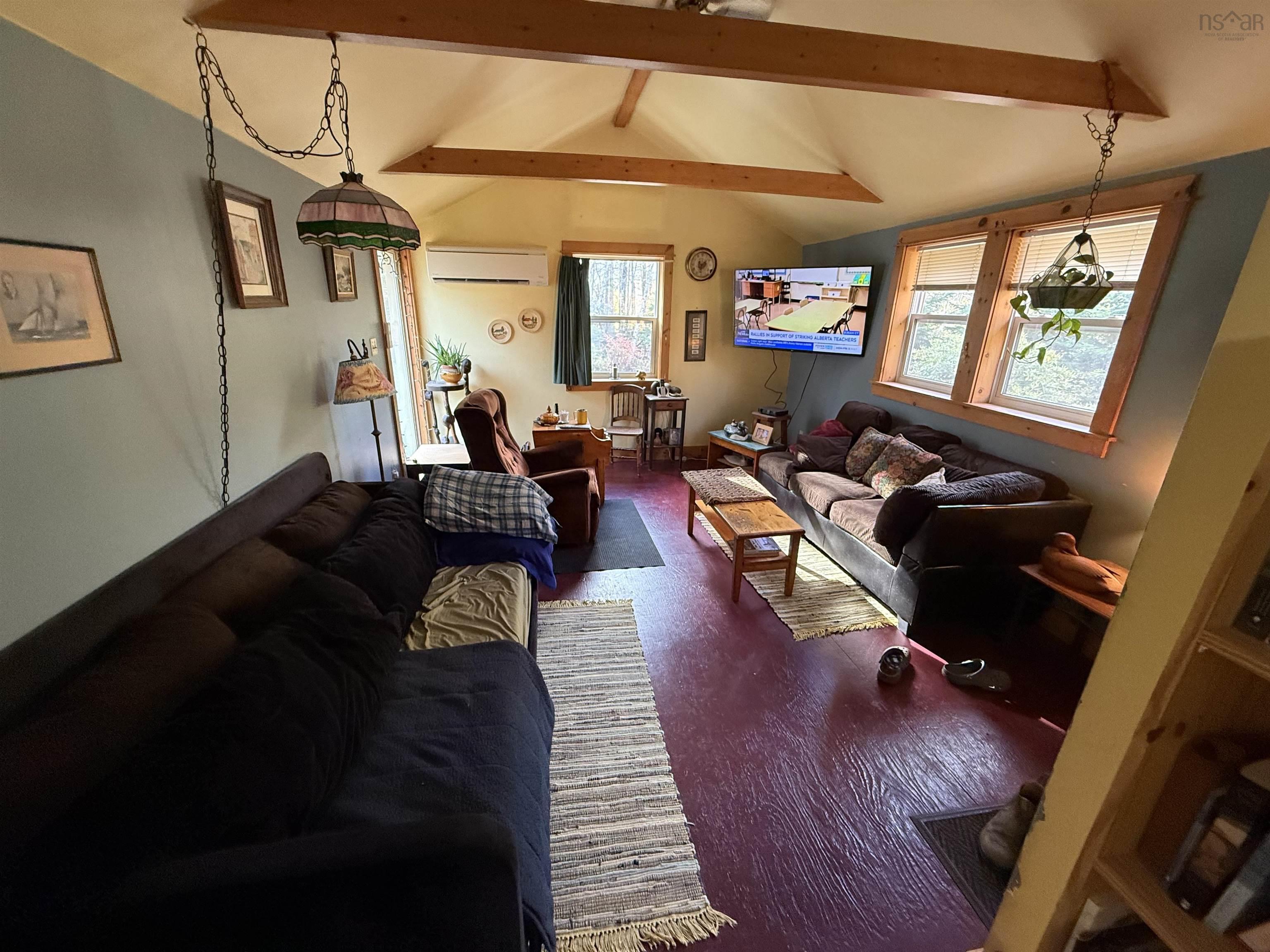 $205,000.00: 418 Charles Hill Road, Farmington