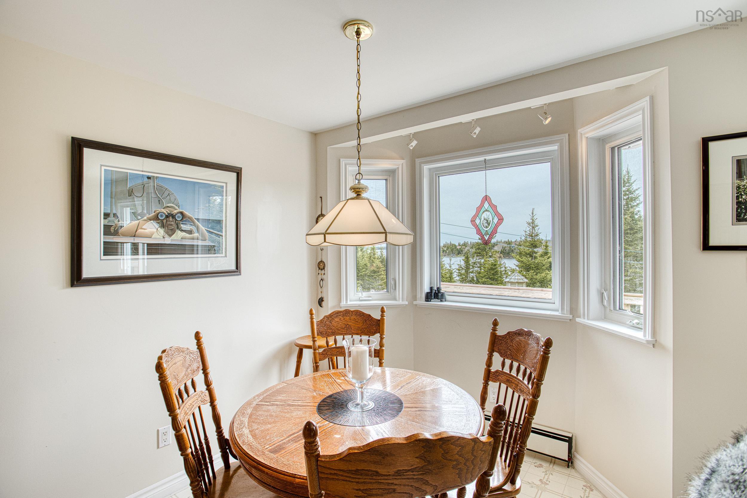 $894,999.00: 287 Greenough Drive, West Porters Lake