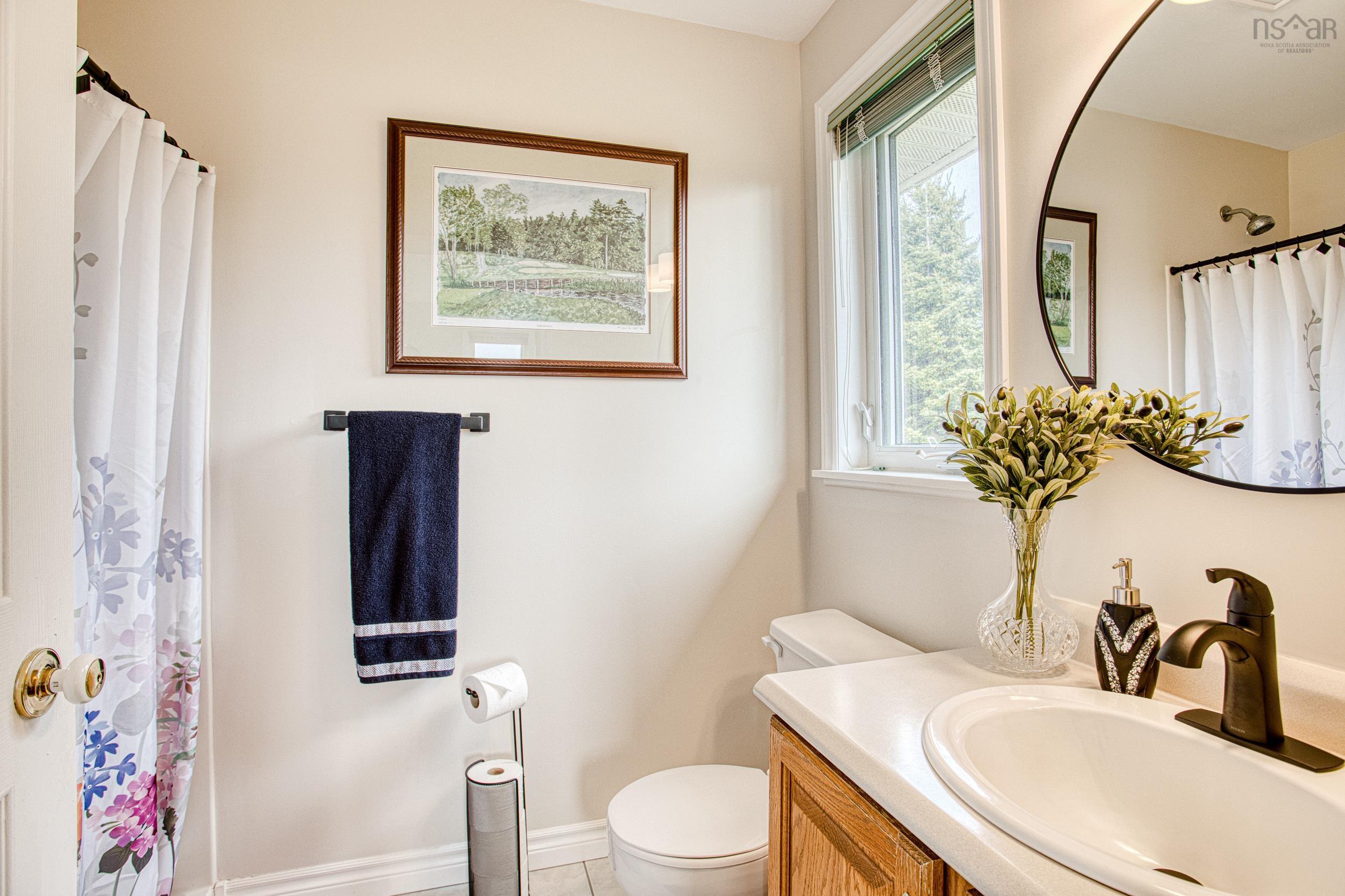 $894,999.00: 287 Greenough Drive, West Porters Lake