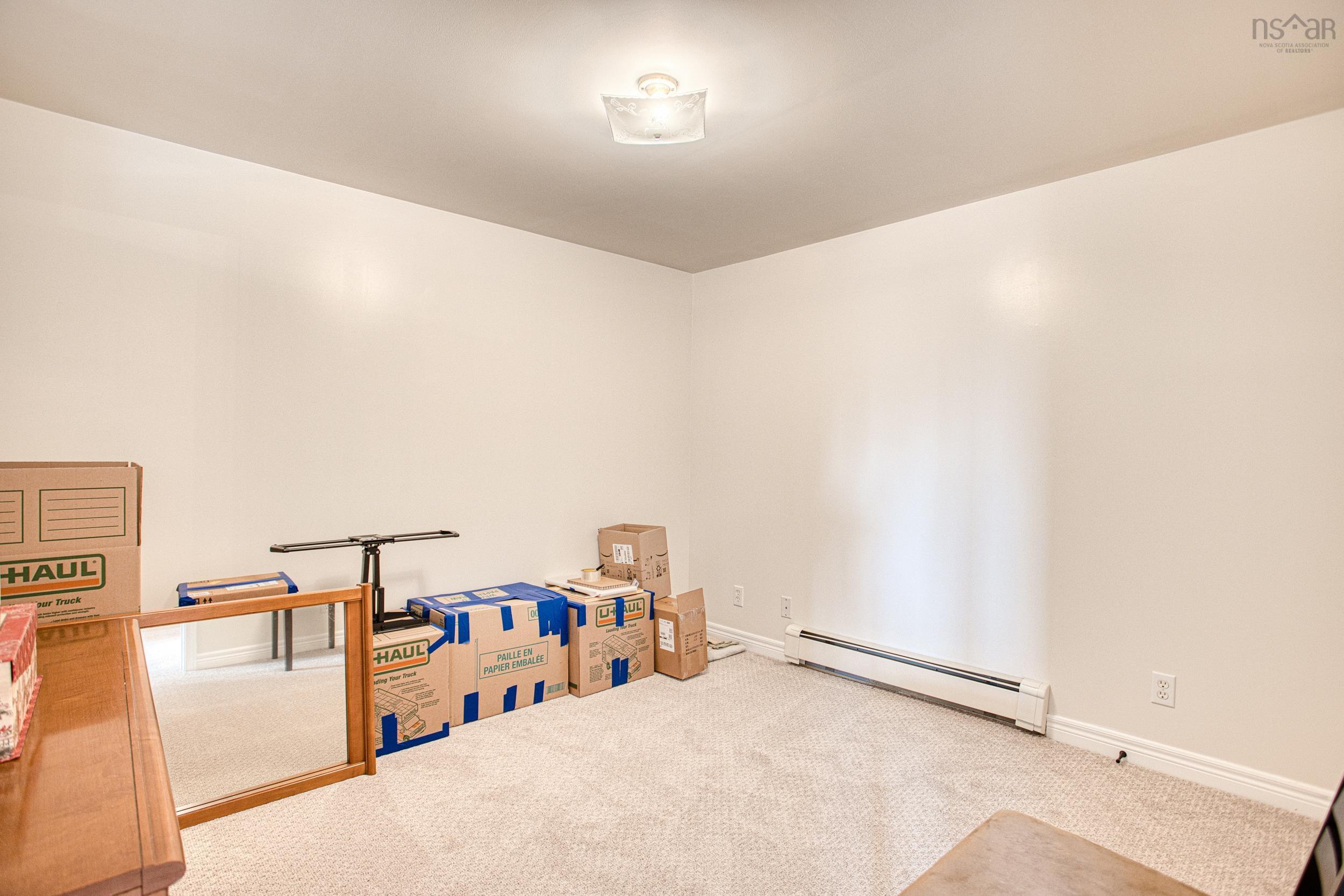 $894,999.00: 287 Greenough Drive, West Porters Lake