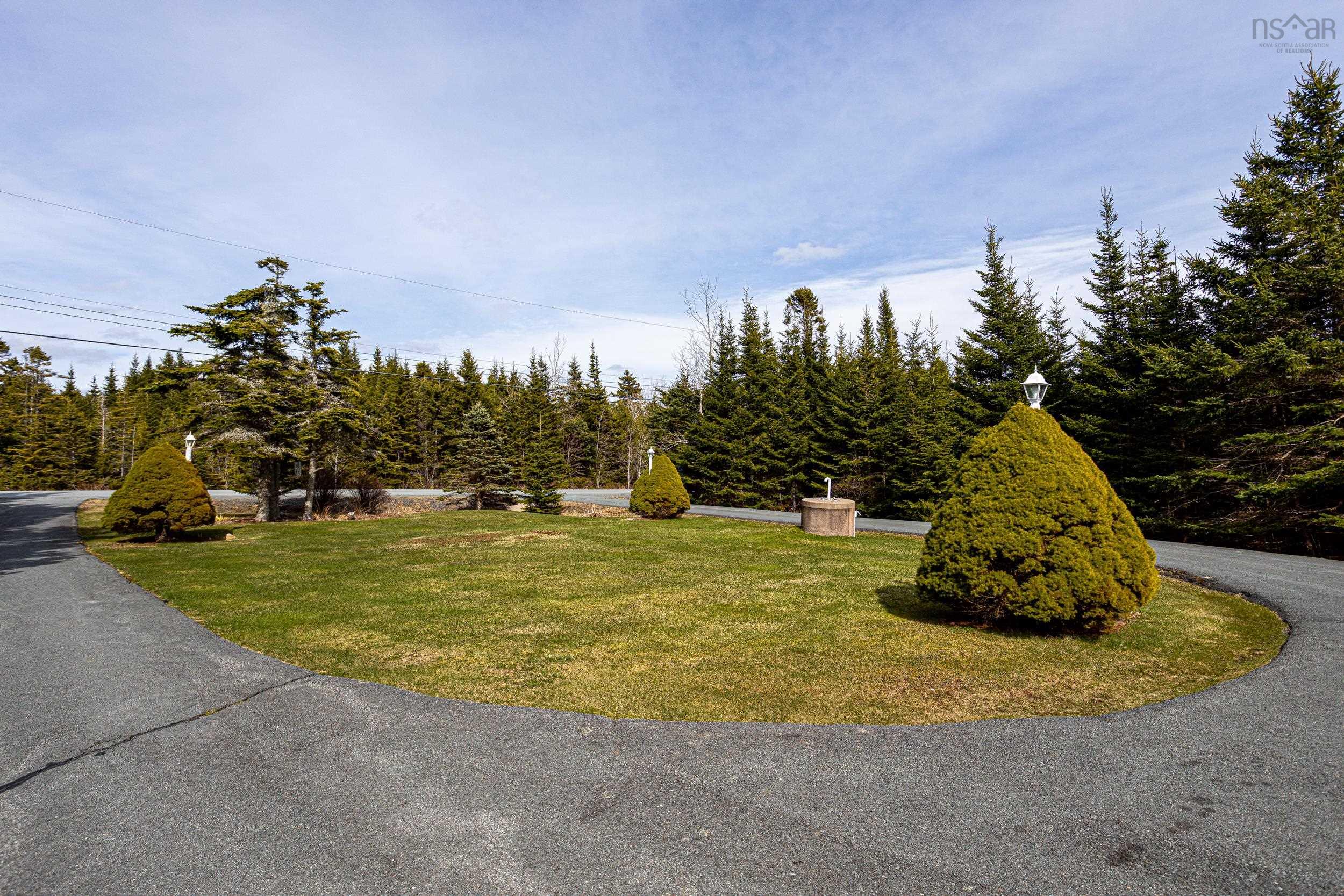 $894,999.00: 287 Greenough Drive, West Porters Lake