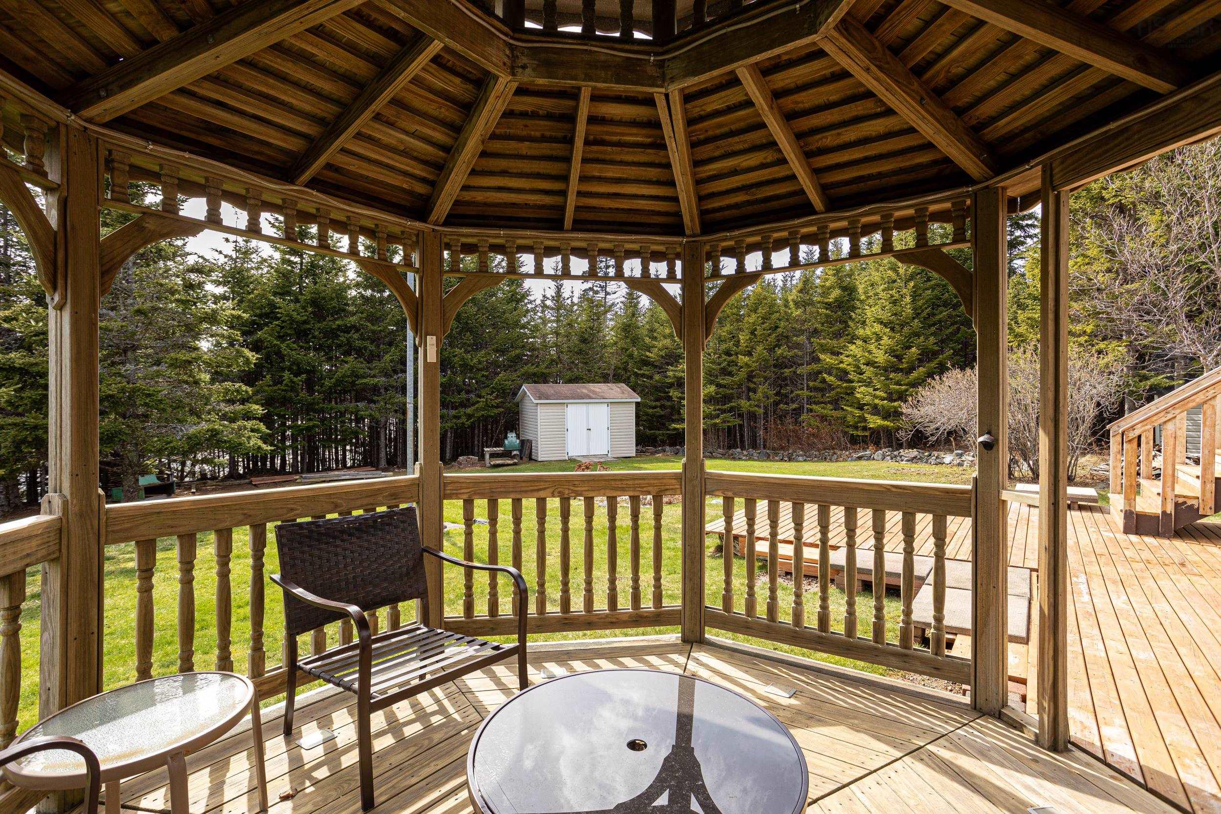 $894,999.00: 287 Greenough Drive, West Porters Lake