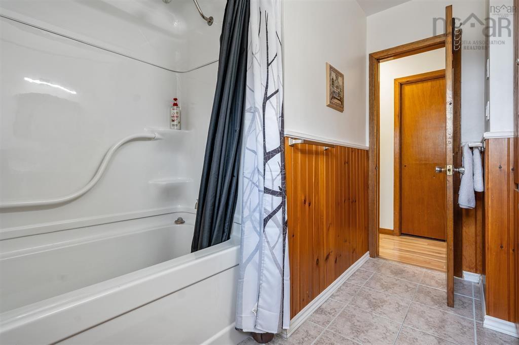 $489,900.00: 684 St Marys Road, Chaplin