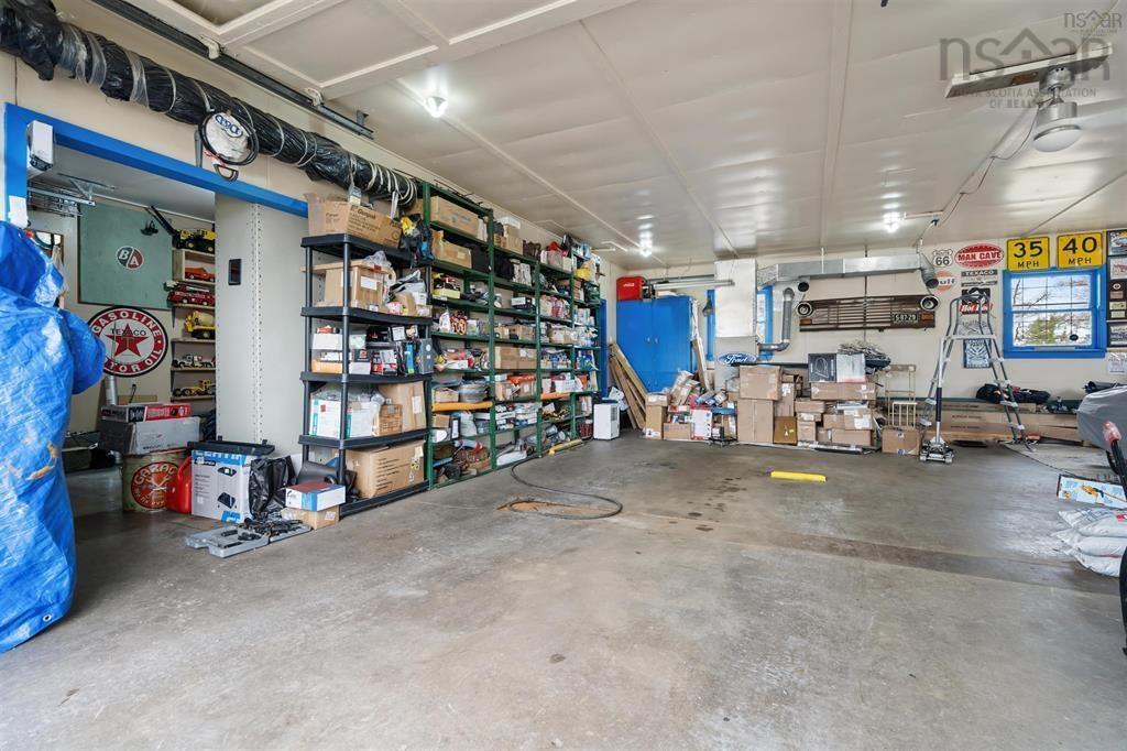 $489,900.00: 684 St Marys Road, Chaplin