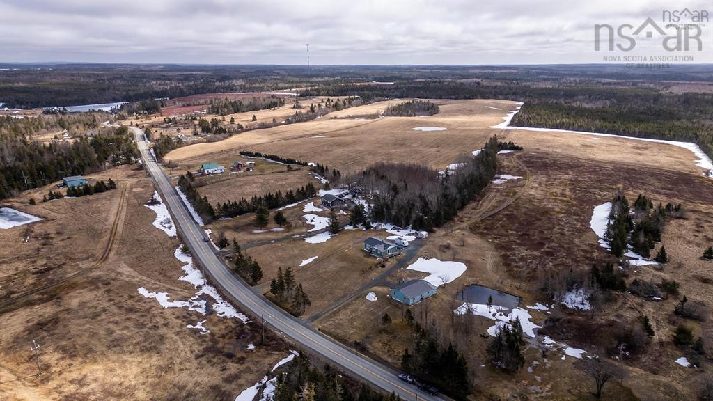 $489,900.00: 684 St Marys Road, Chaplin