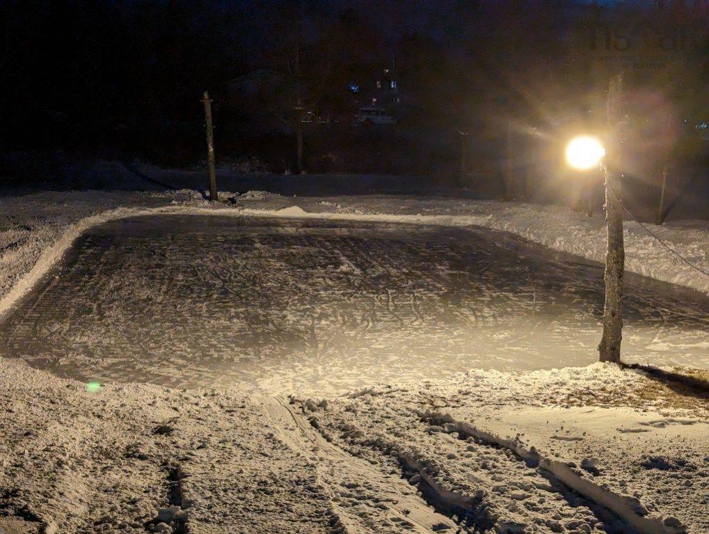 $489,900.00: 684 St Marys Road, Chaplin