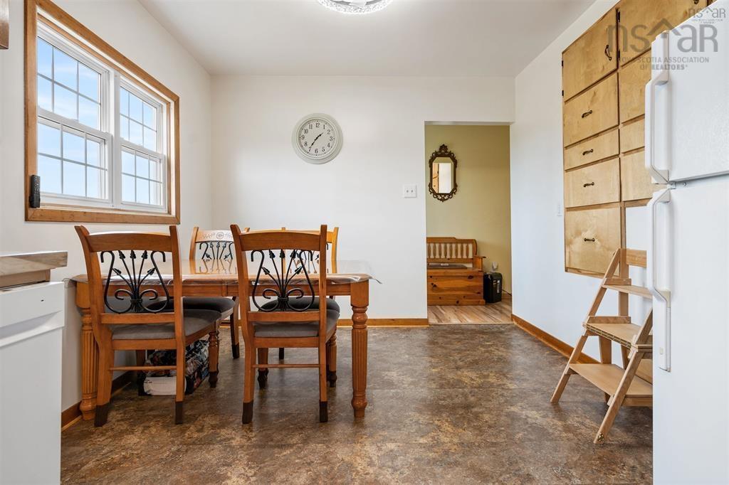 $489,900.00: 684 St Marys Road, Chaplin