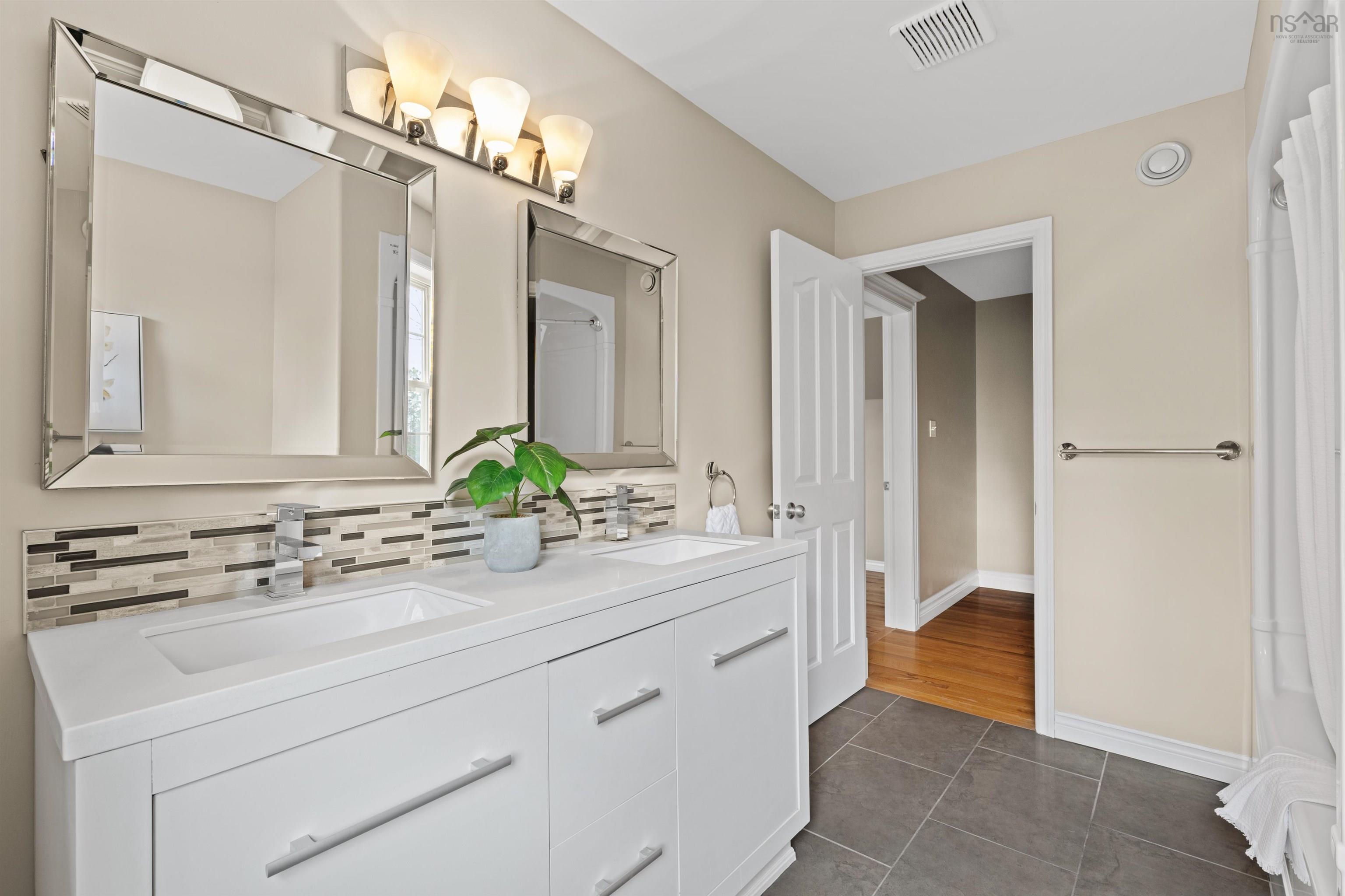 $889,900.00: 115 Glen Arbour Way, Hammonds Plains