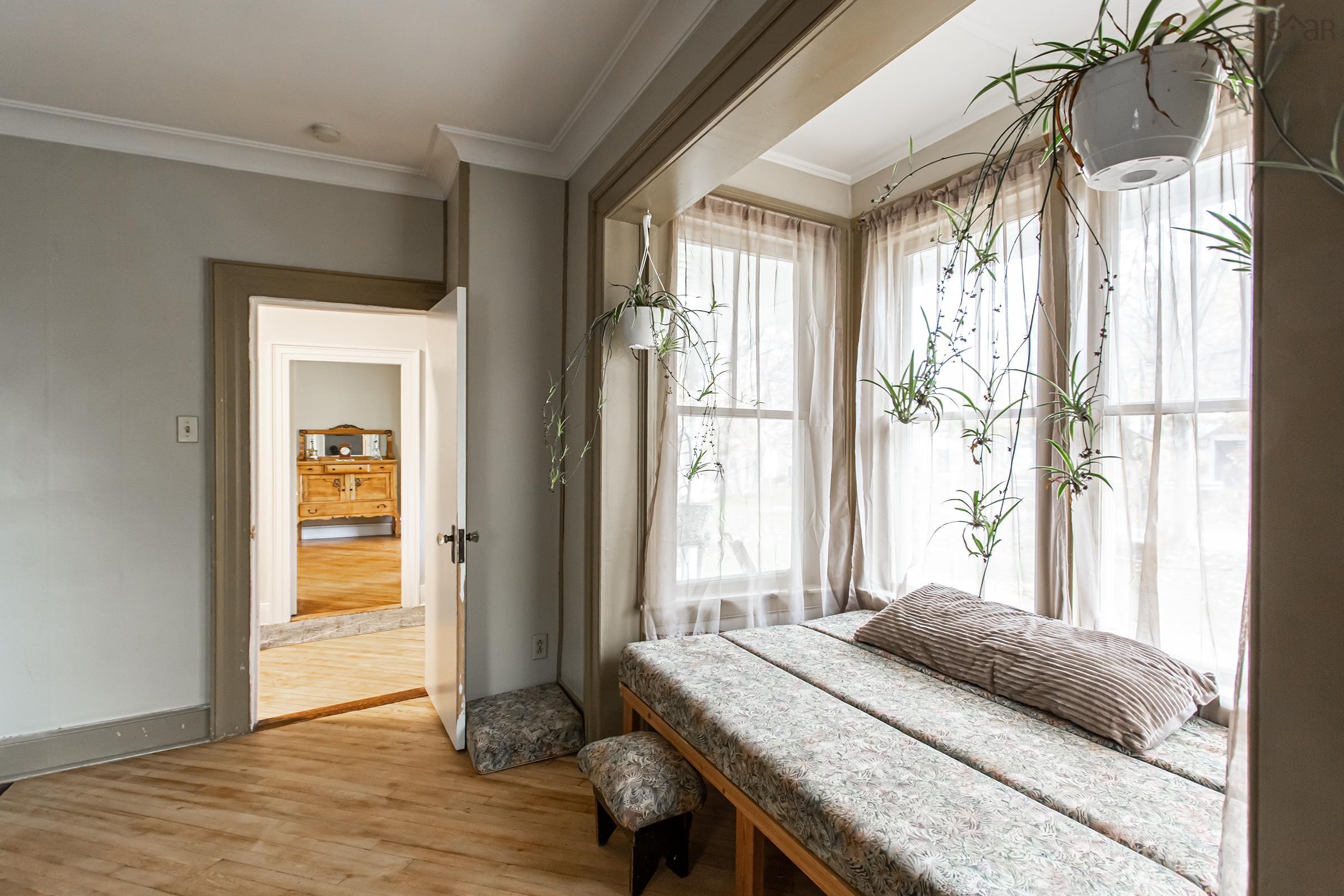 $425,000.00: 9717 Highway 10, Nictaux