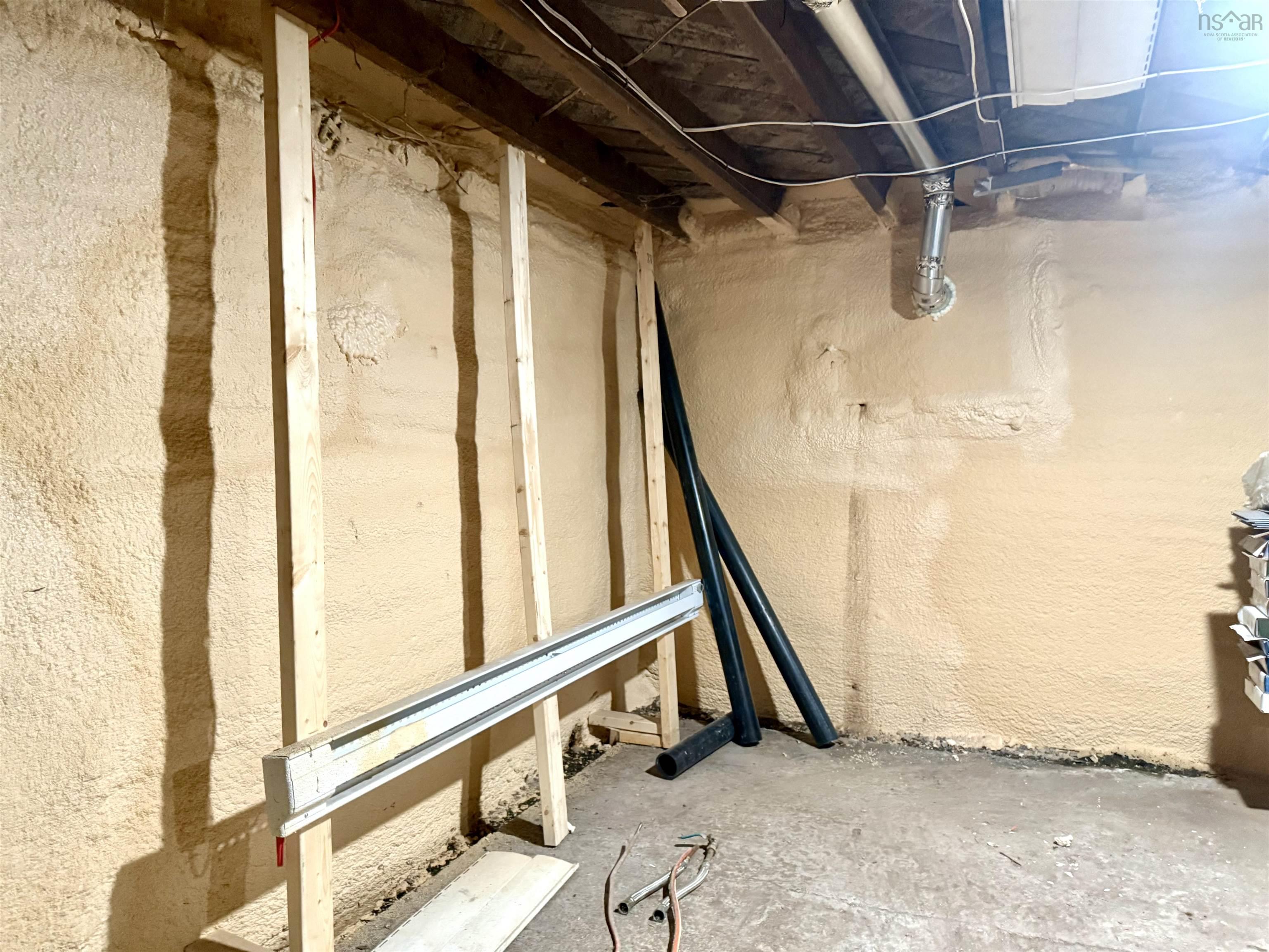 $209,900.00: 46 Lisgar Street, Springhill