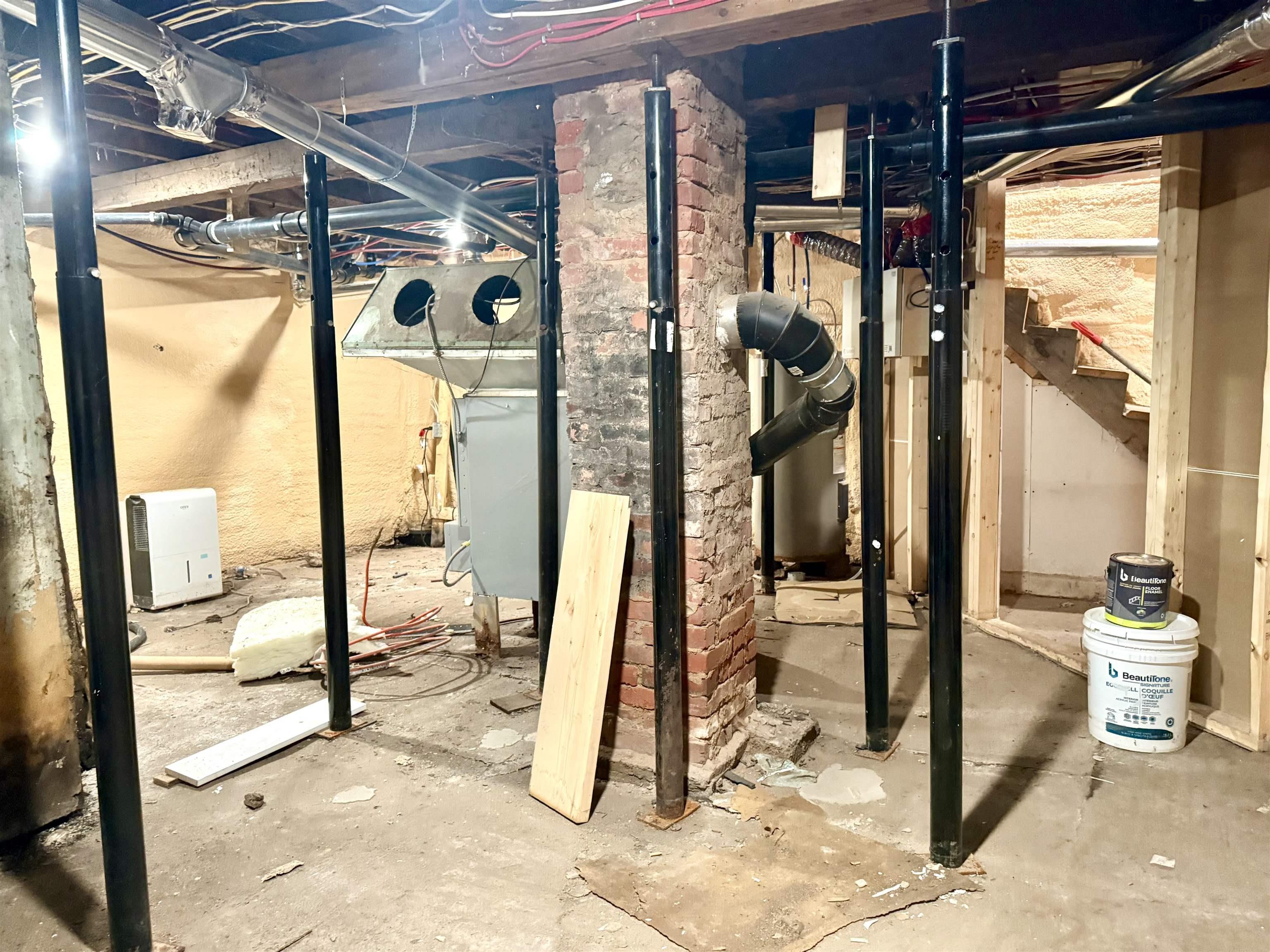 $209,900.00: 46 Lisgar Street, Springhill