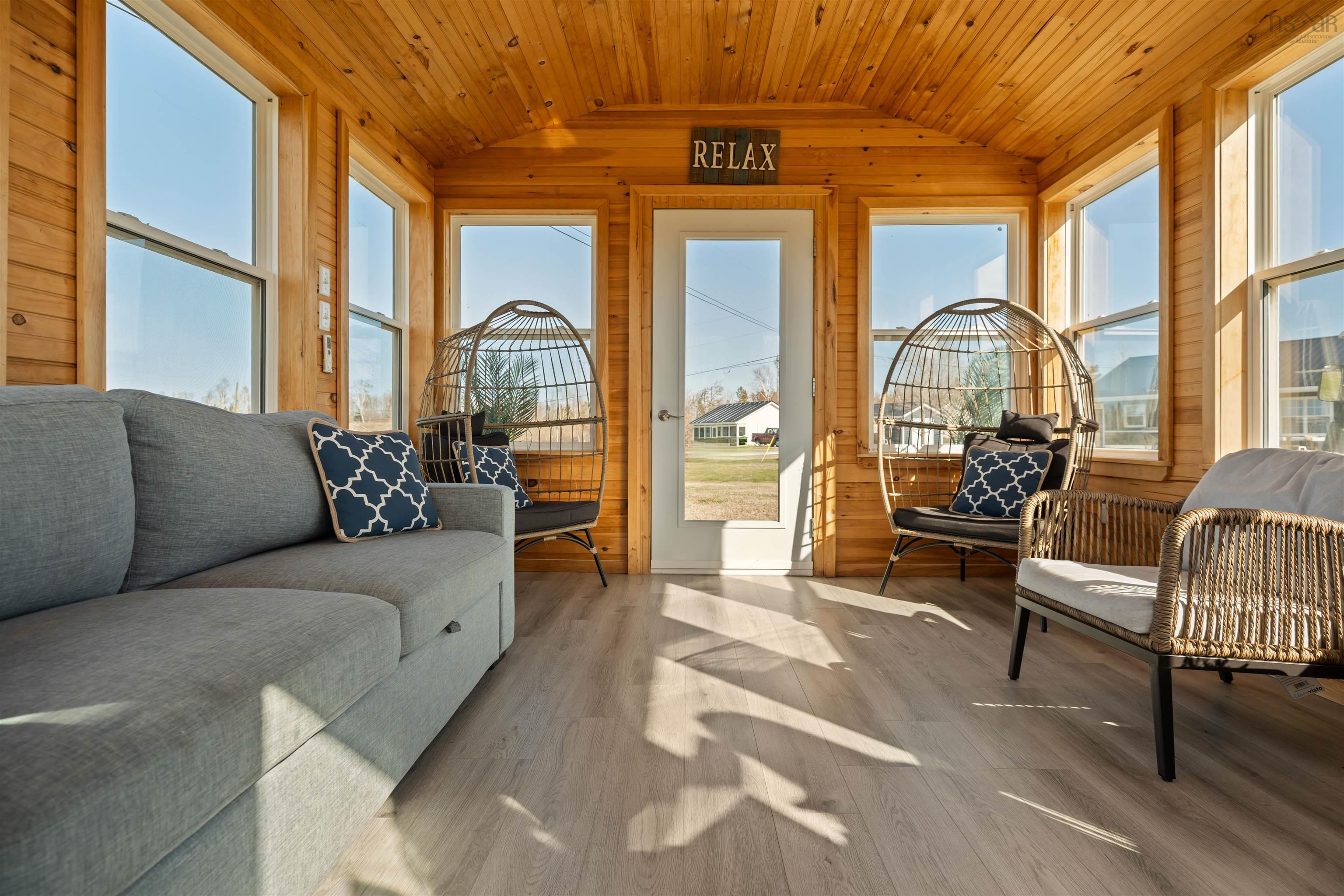 $335,000.00: 29 Island View Crescent, Caribou River