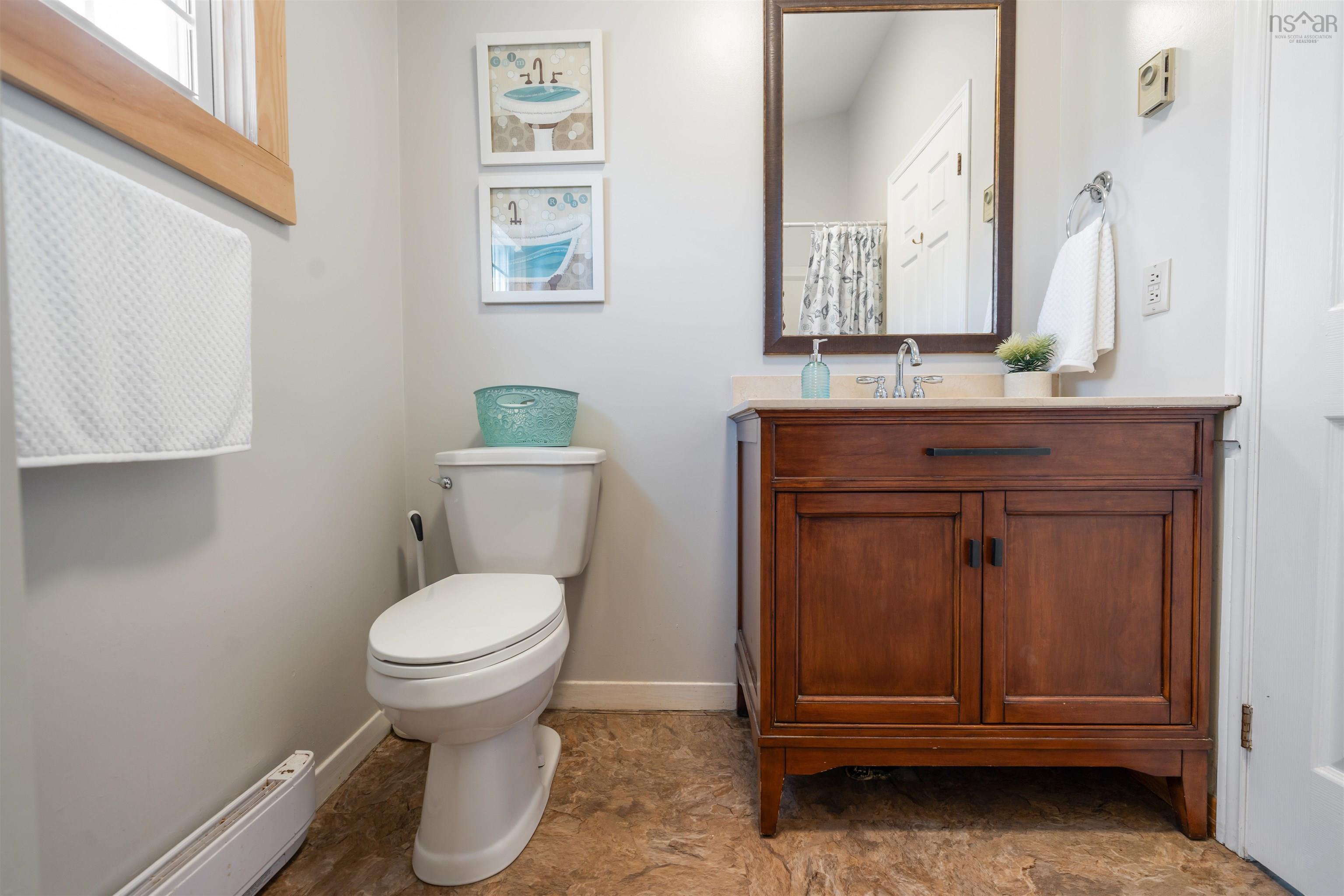 $335,000.00: 29 Island View Crescent, Caribou River