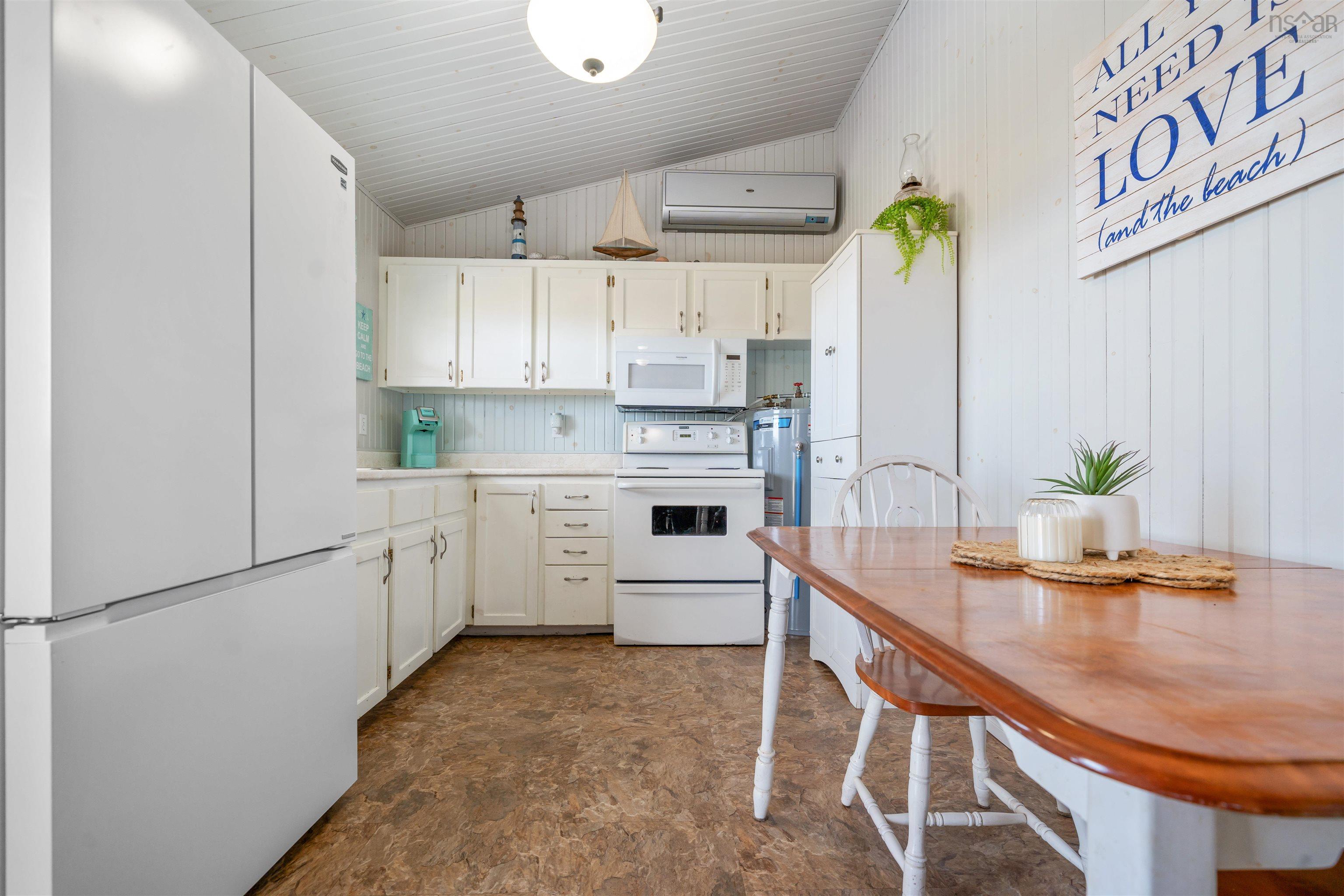 $335,000.00: 29 Island View Crescent, Caribou River