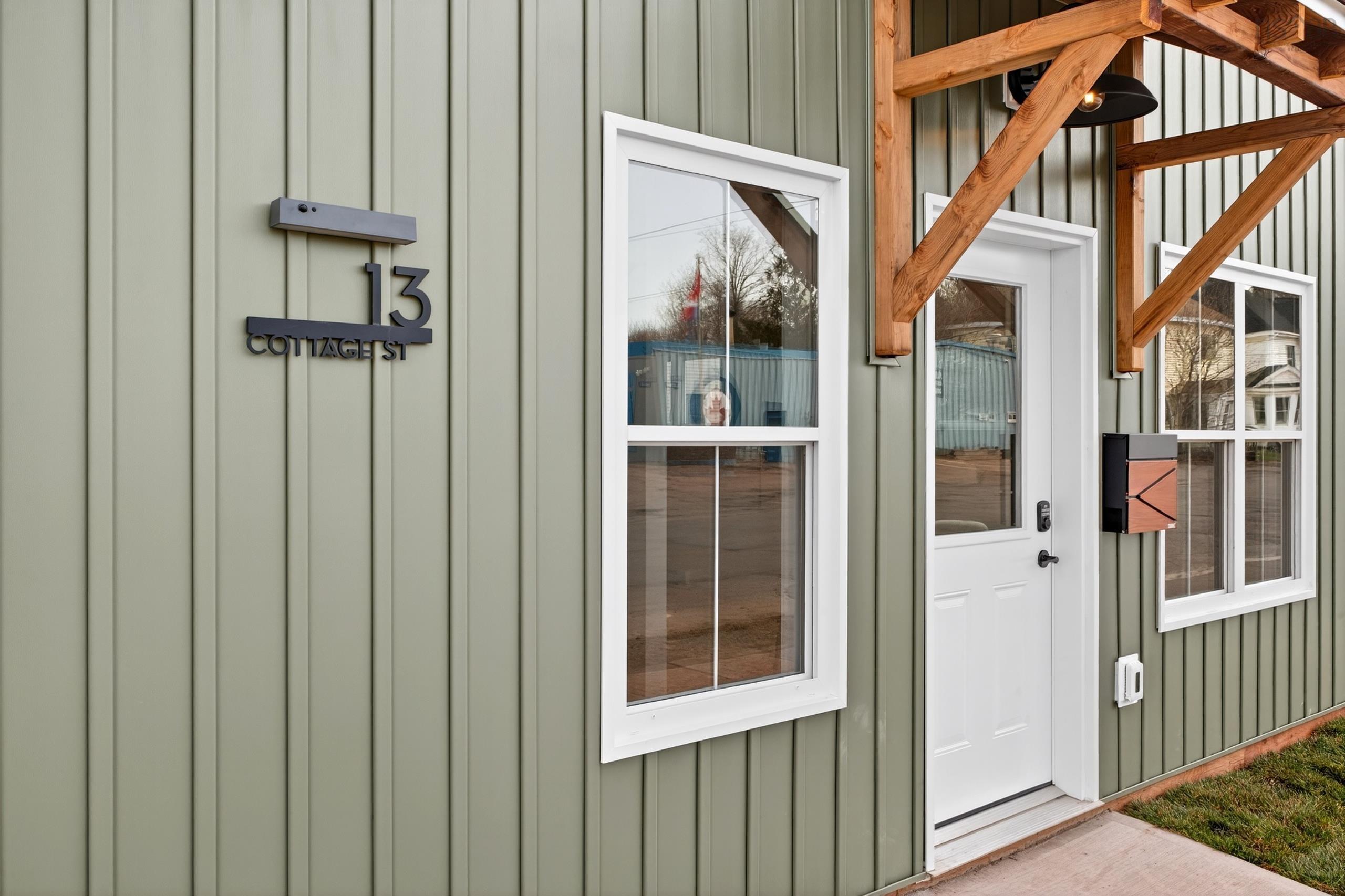 $399,000.00: 13 Cottage Street, Truro