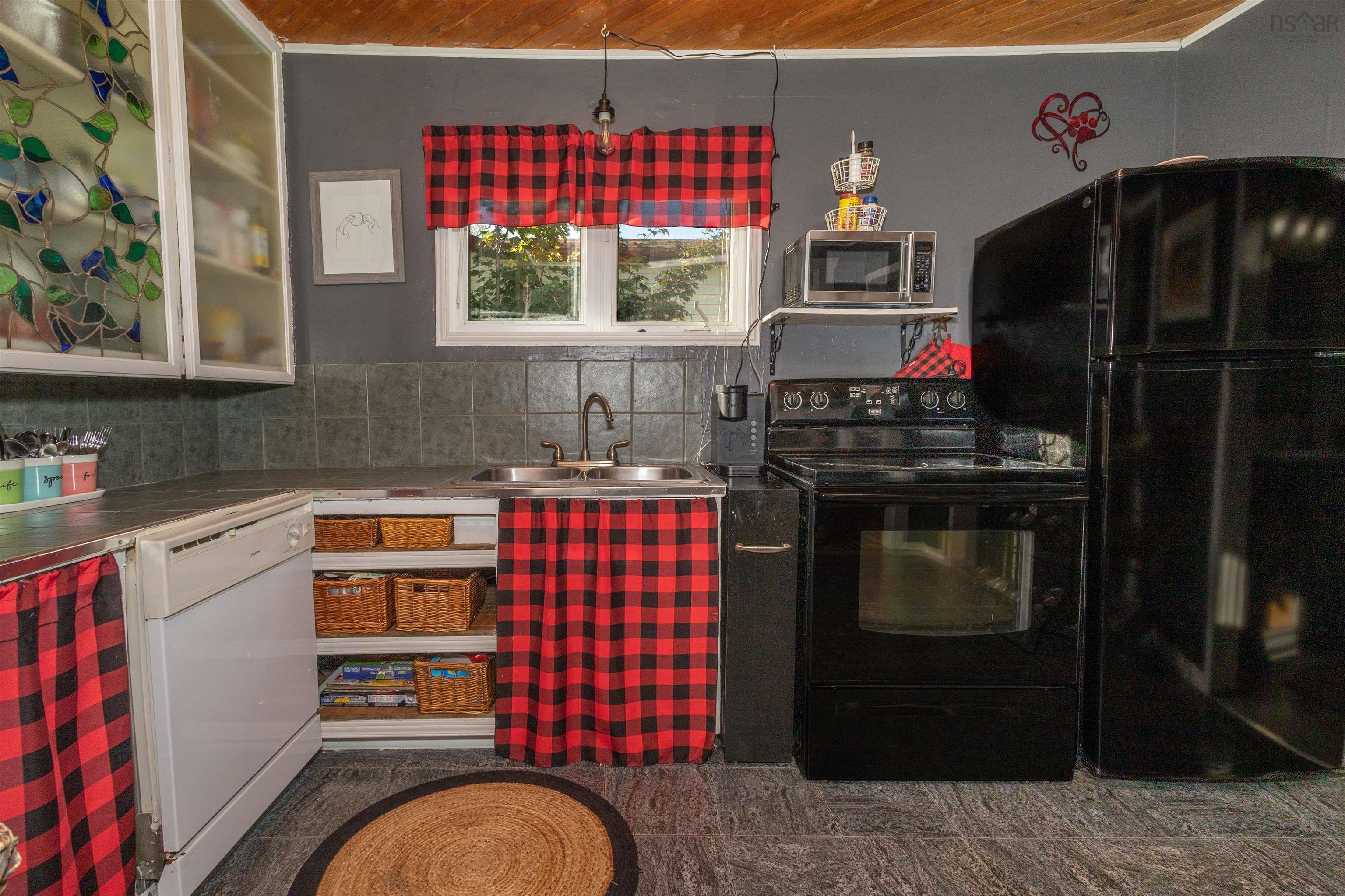 $124,900.00: 248 Main Street, Florence