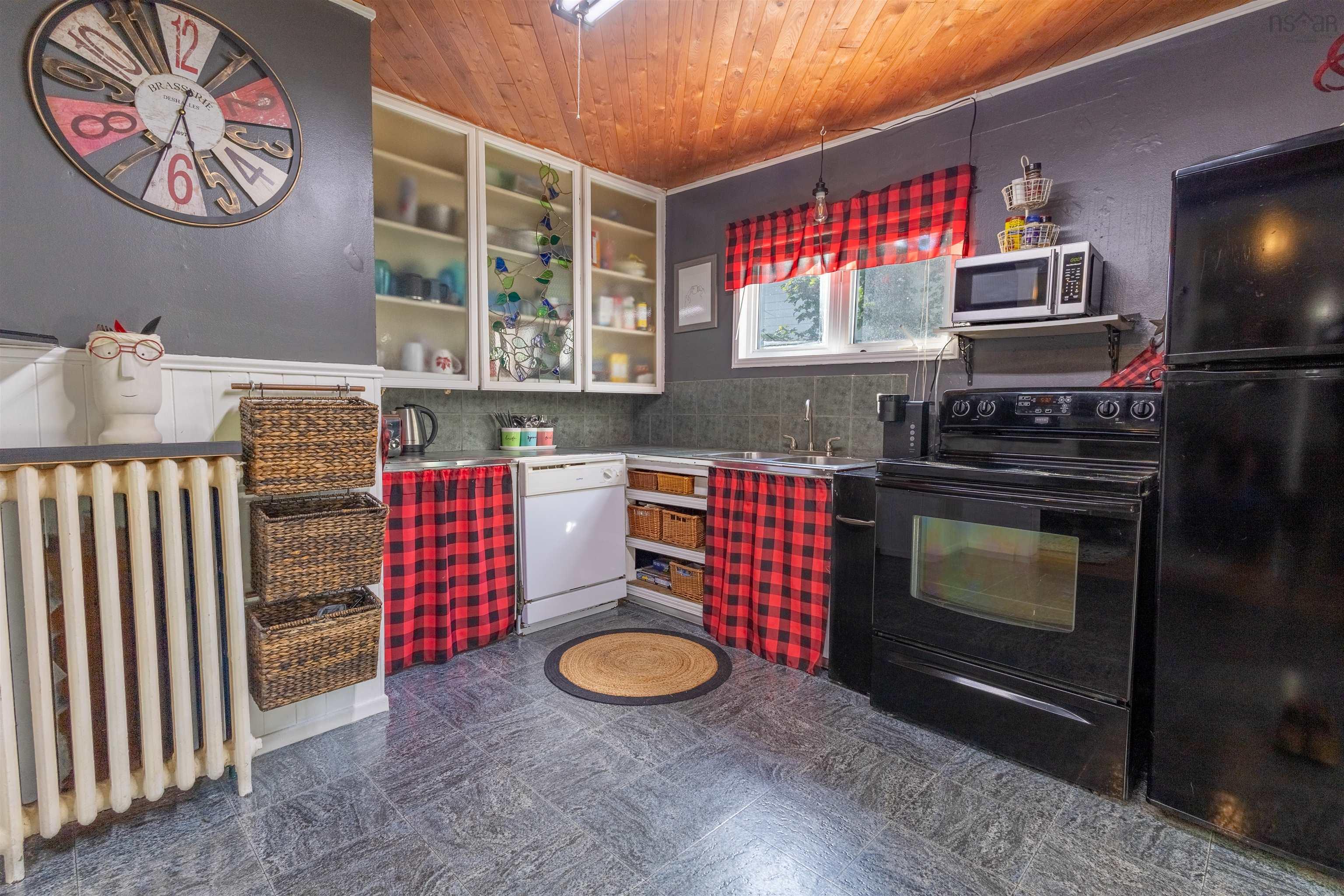 $124,900.00: 248 Main Street, Florence