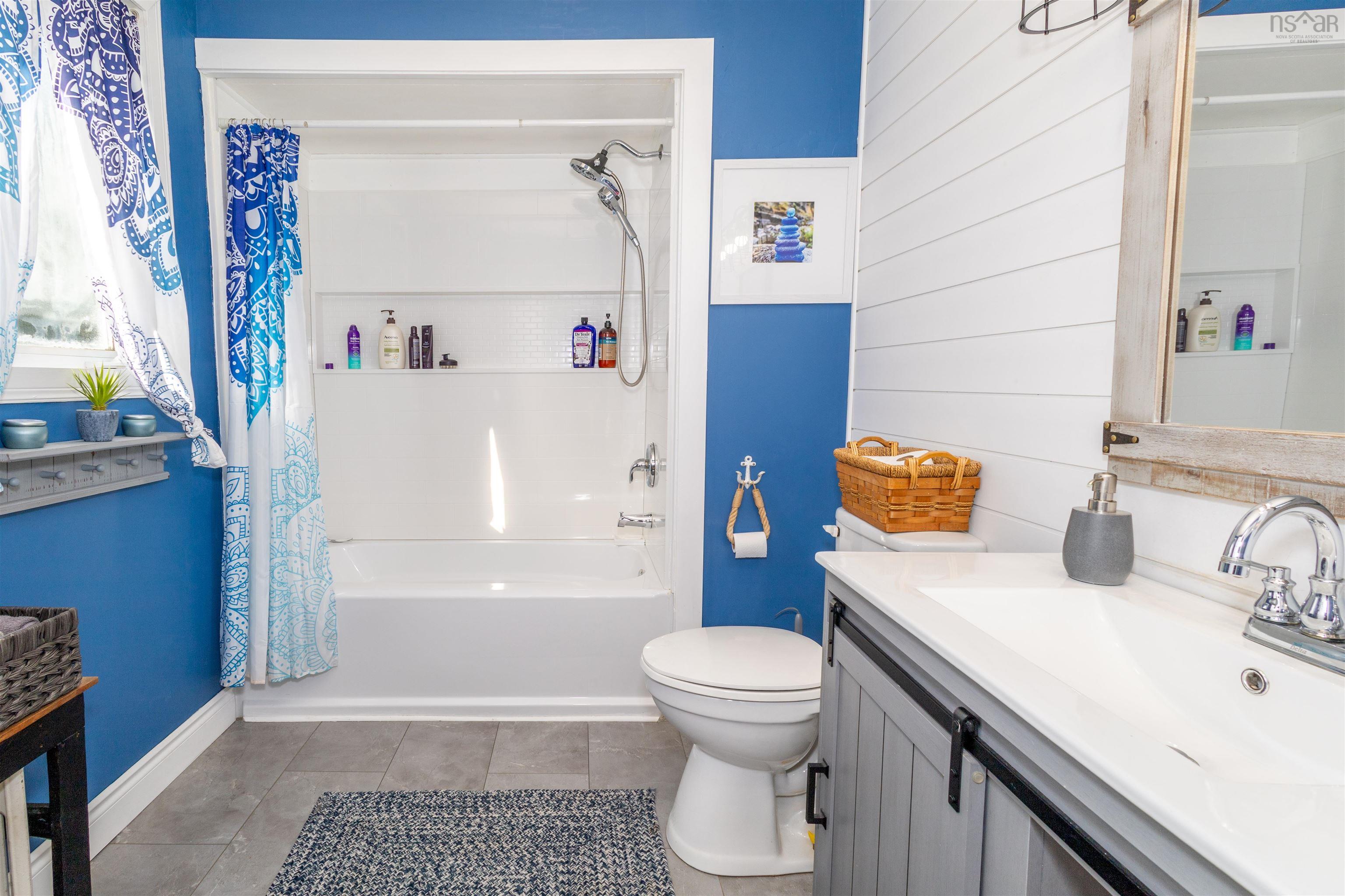 $124,900.00: 248 Main Street, Florence