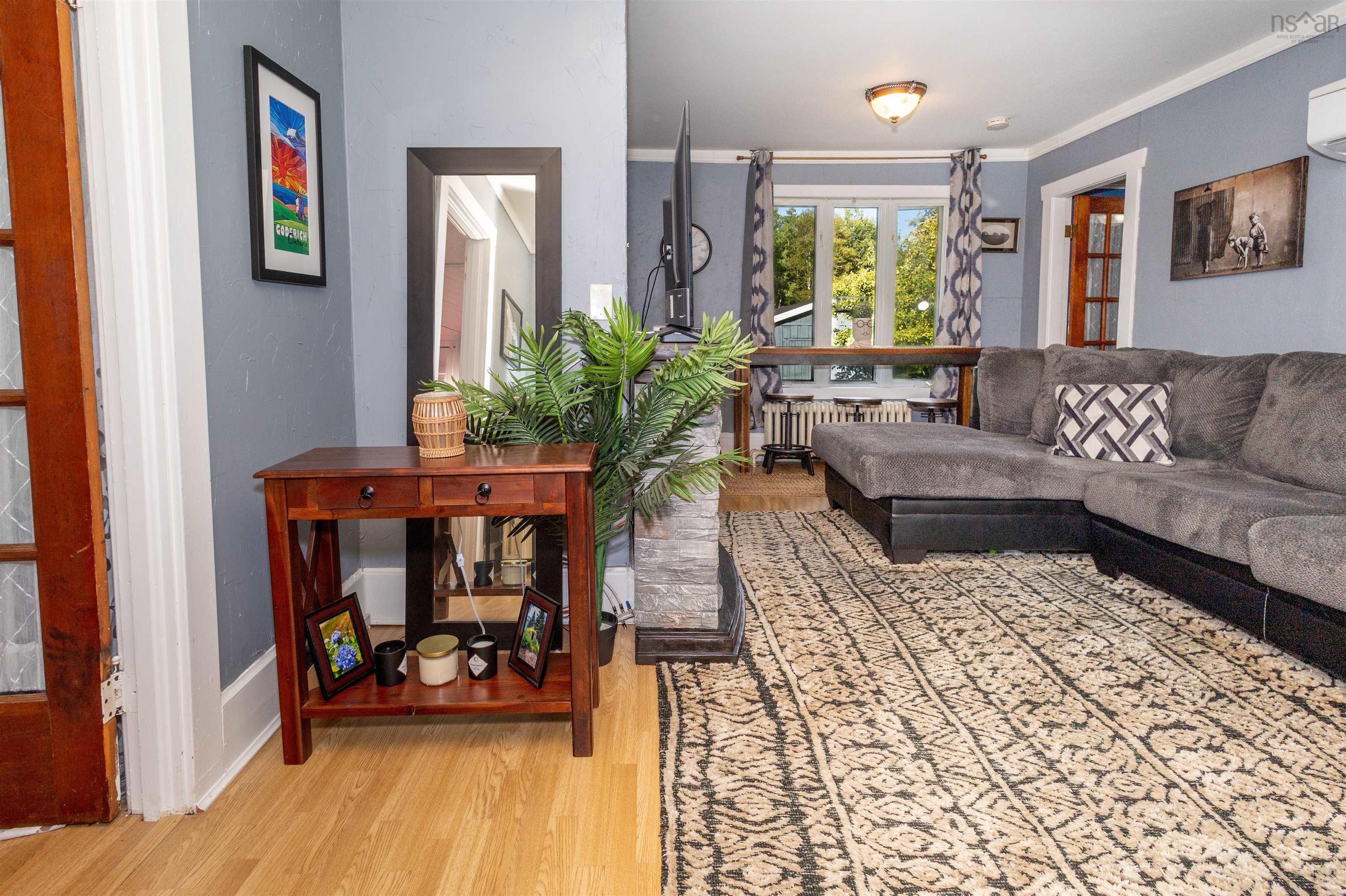 $124,900.00: 248 Main Street, Florence