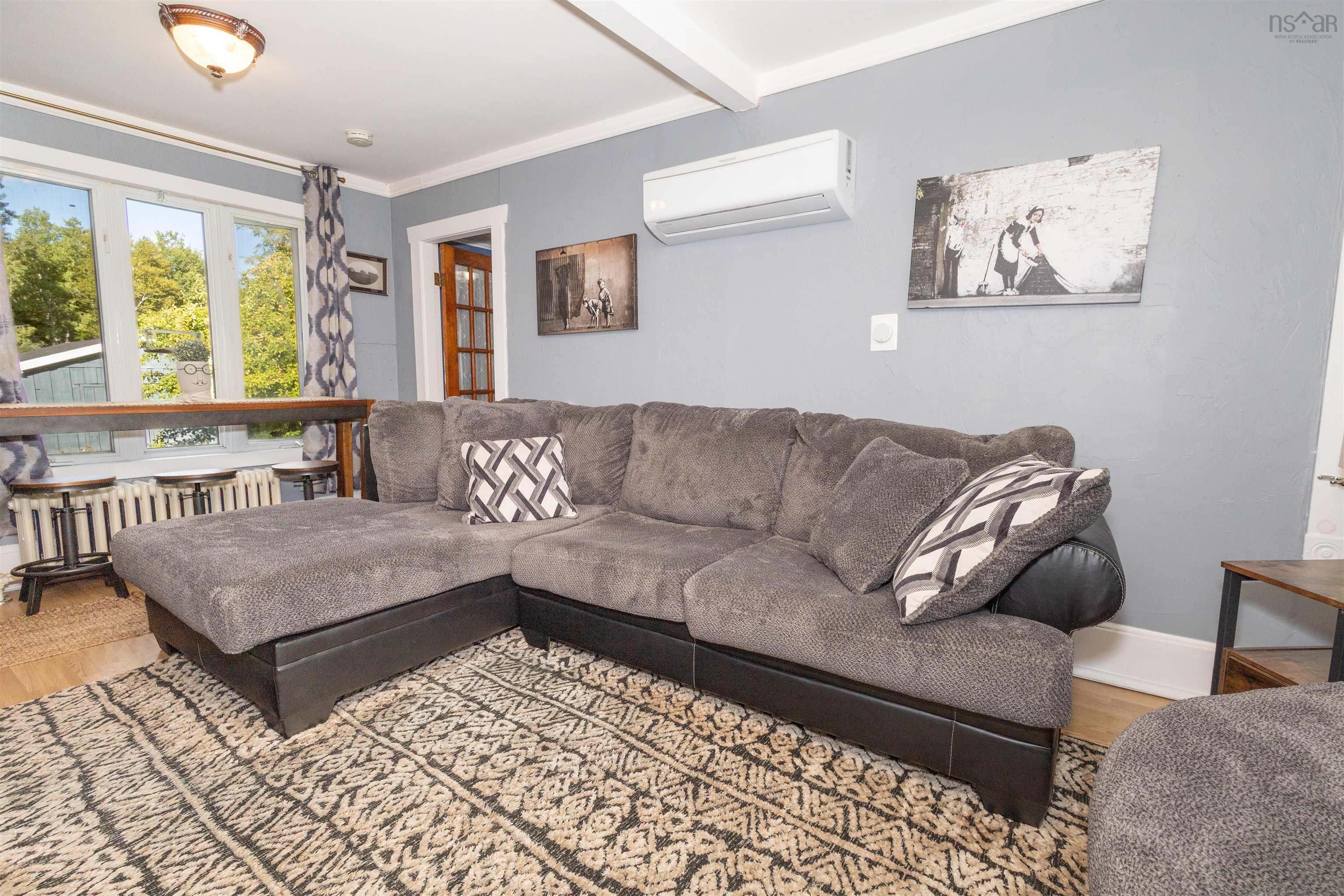 $124,900.00: 248 Main Street, Florence