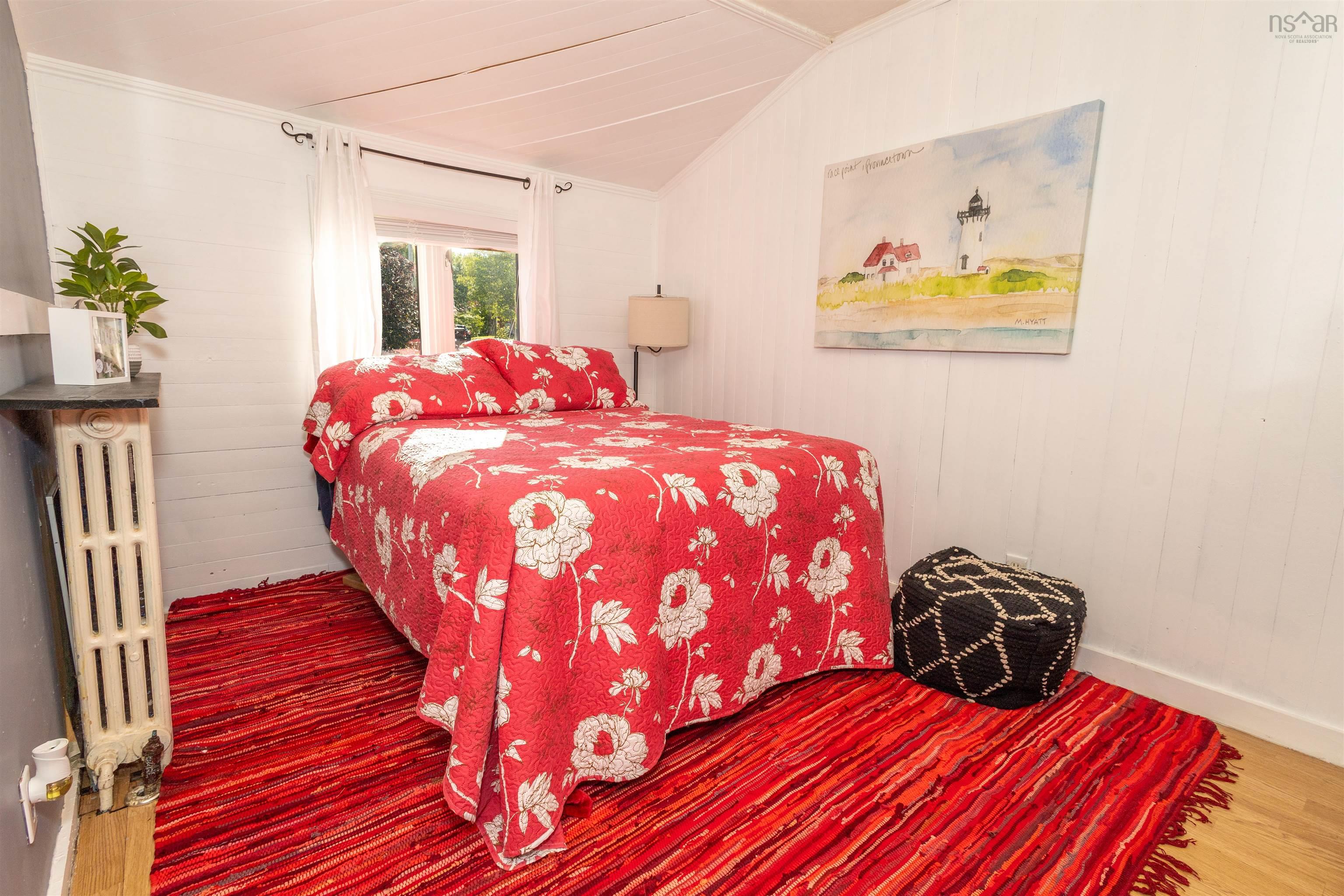 $124,900.00: 248 Main Street, Florence