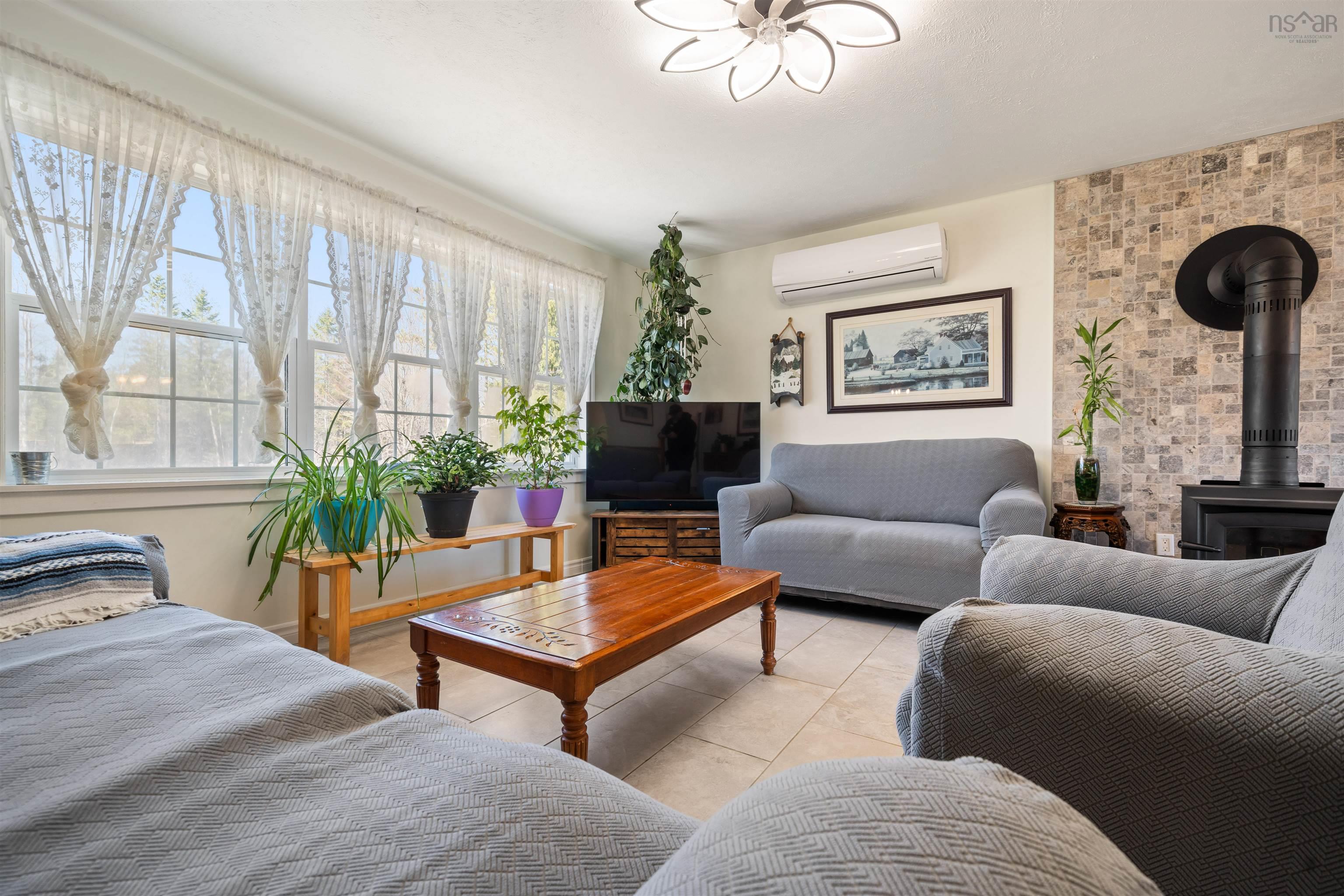 $634,000.00: 1106 Tetzlaff Road, Kentville