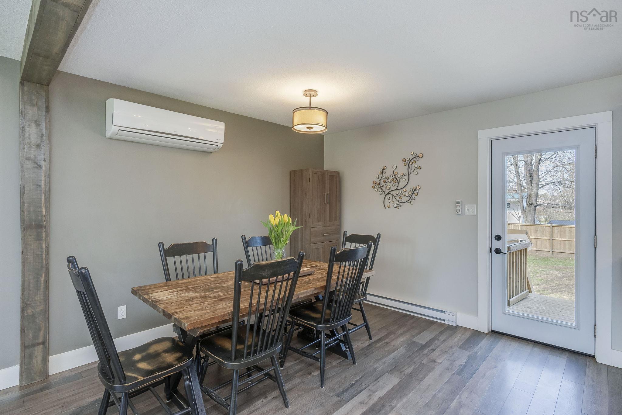 $535,000.00: 1053 Oak Avenue, Greenwood