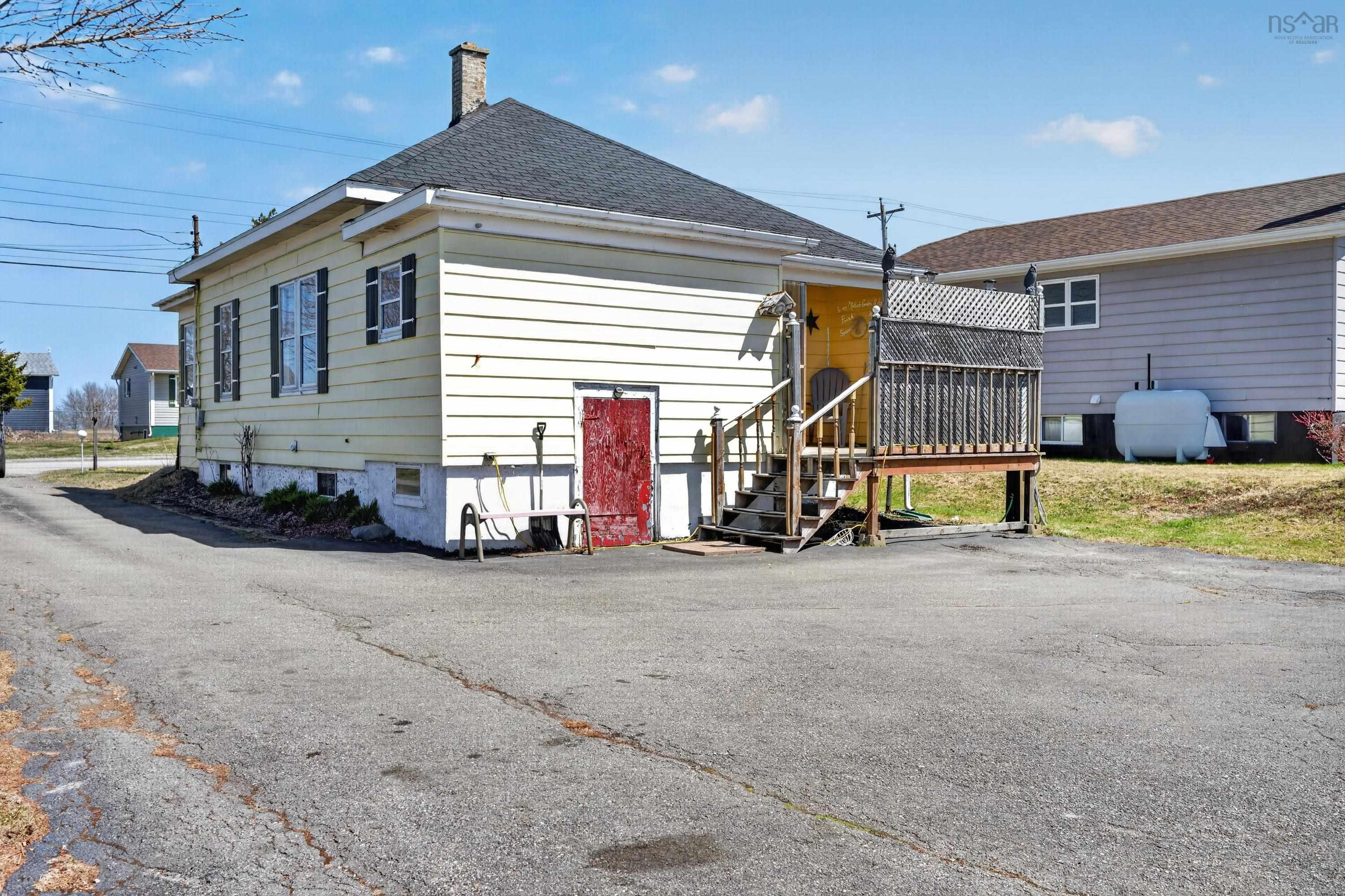 $157,500.00: 3362 Emerald Street, River Ryan