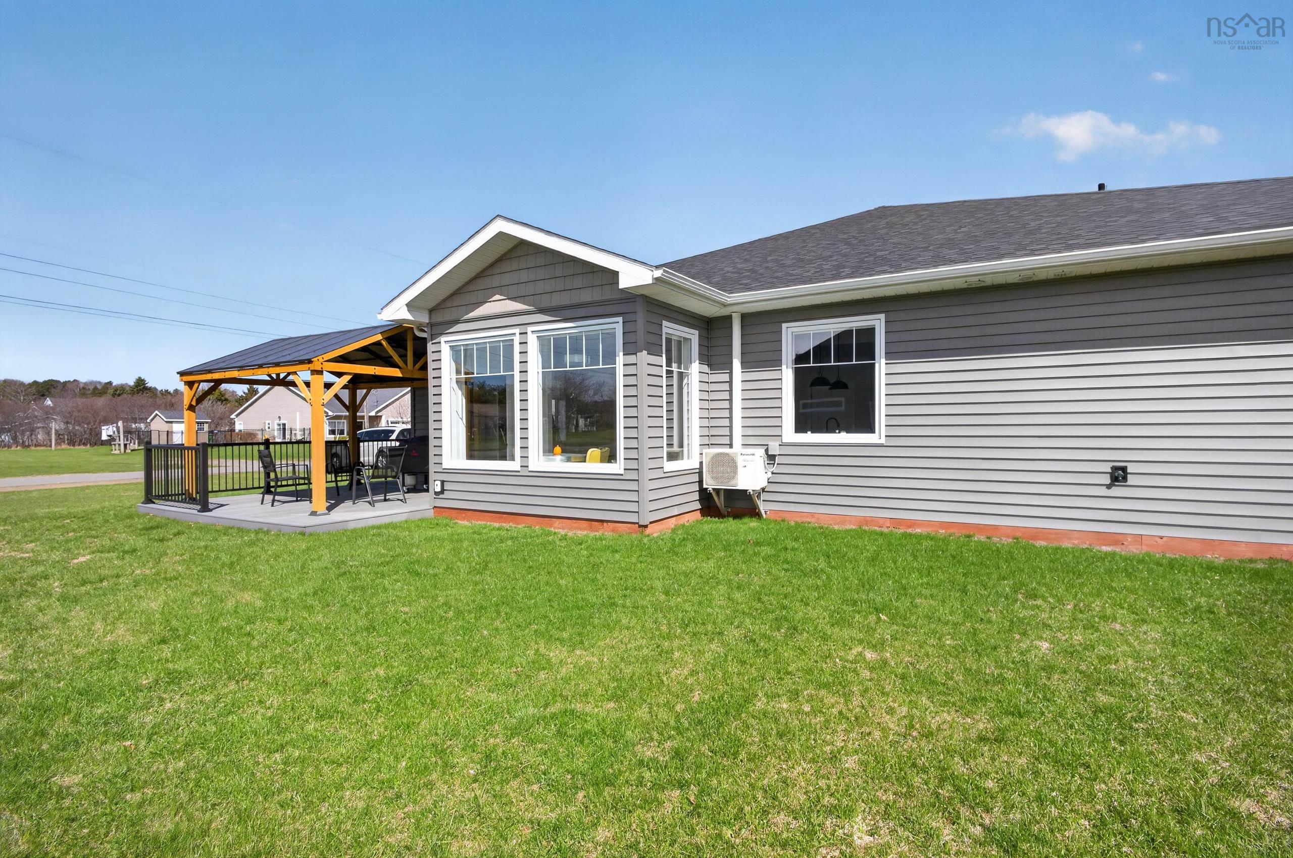 $559,900.00: 26 Eagleview Drive, Murray Siding