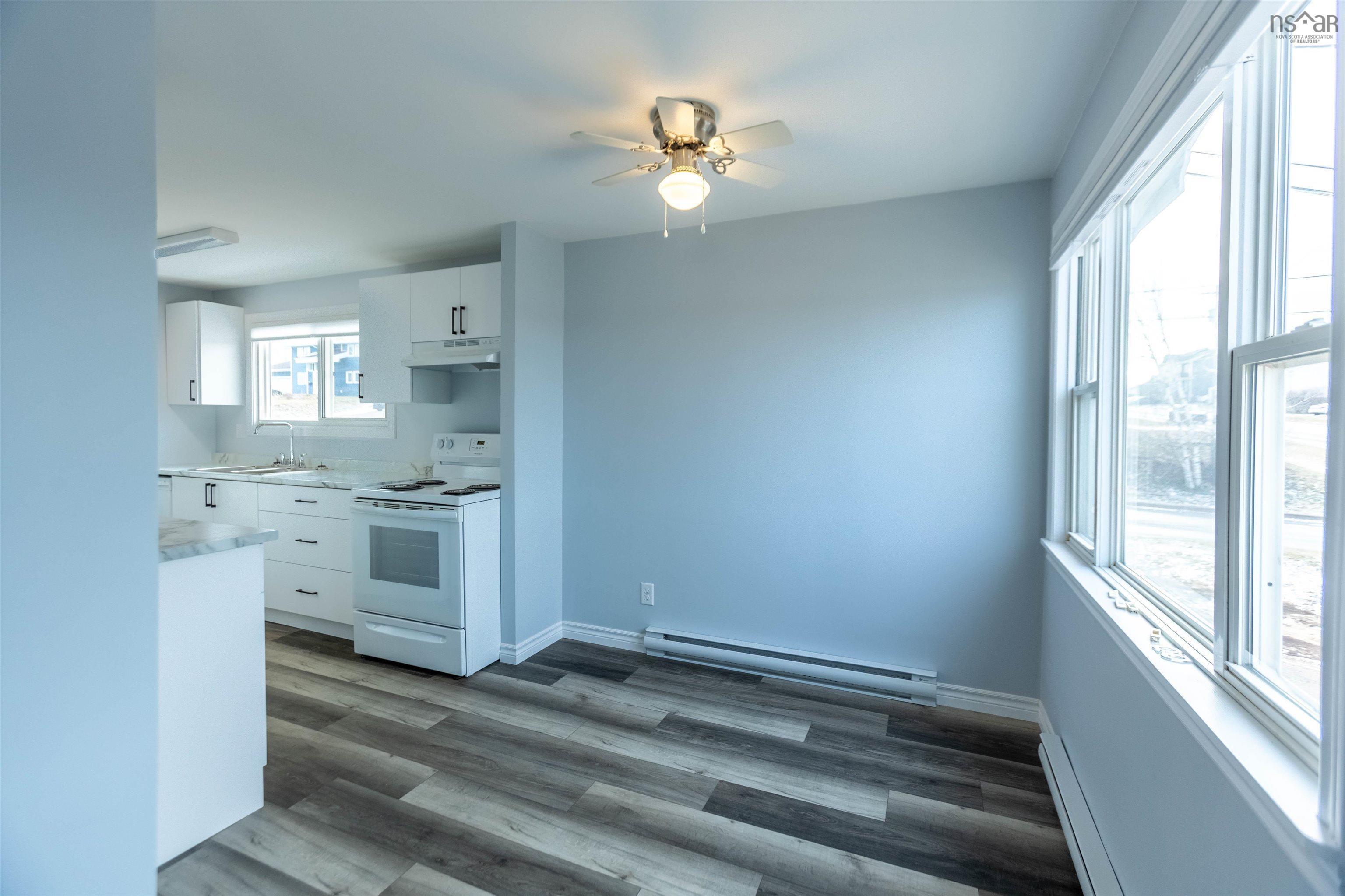 $325,000.00: 152 Willow Street, Amherst