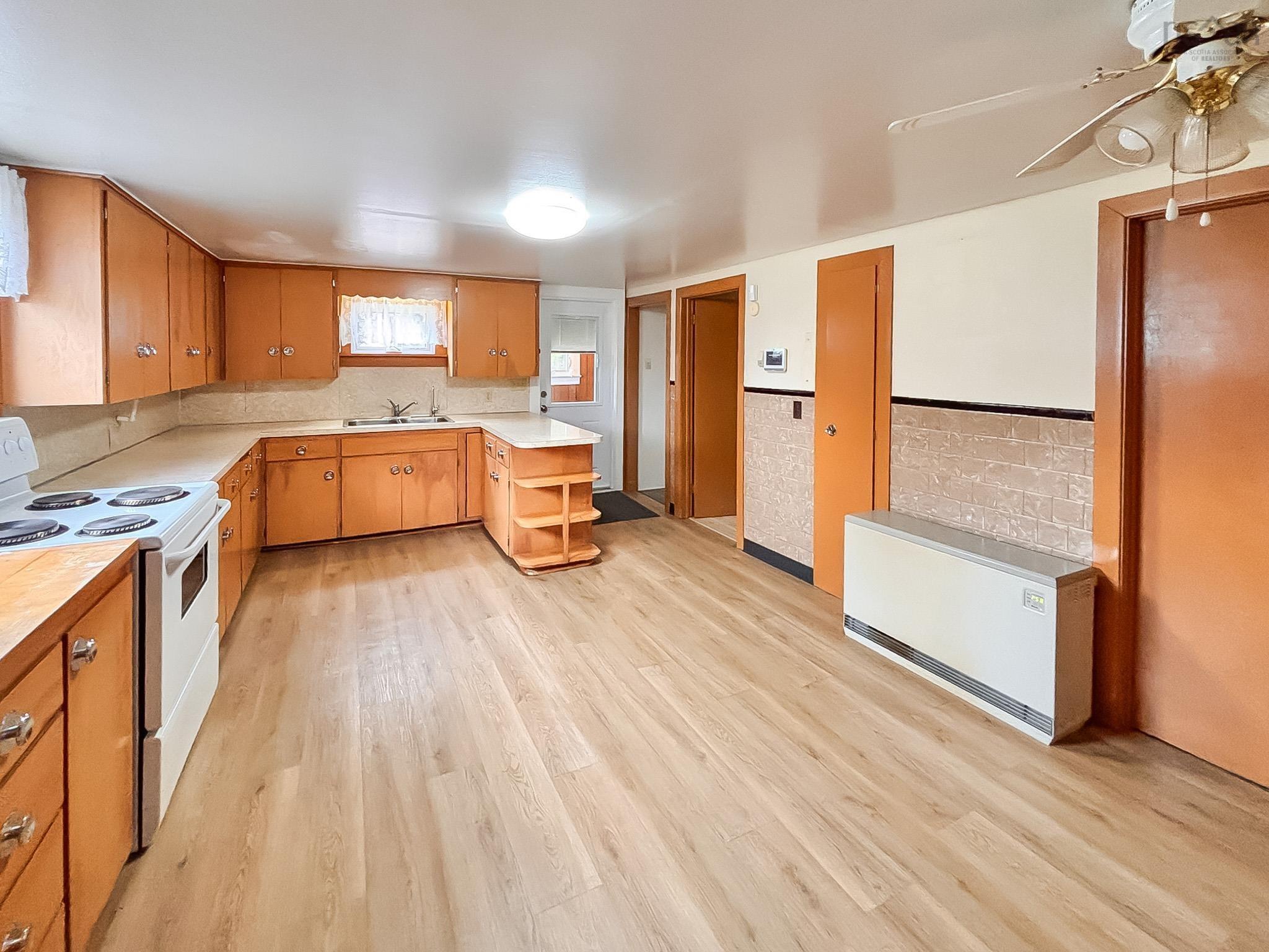 $349,900.00: 591 Highway 325, Blockhouse