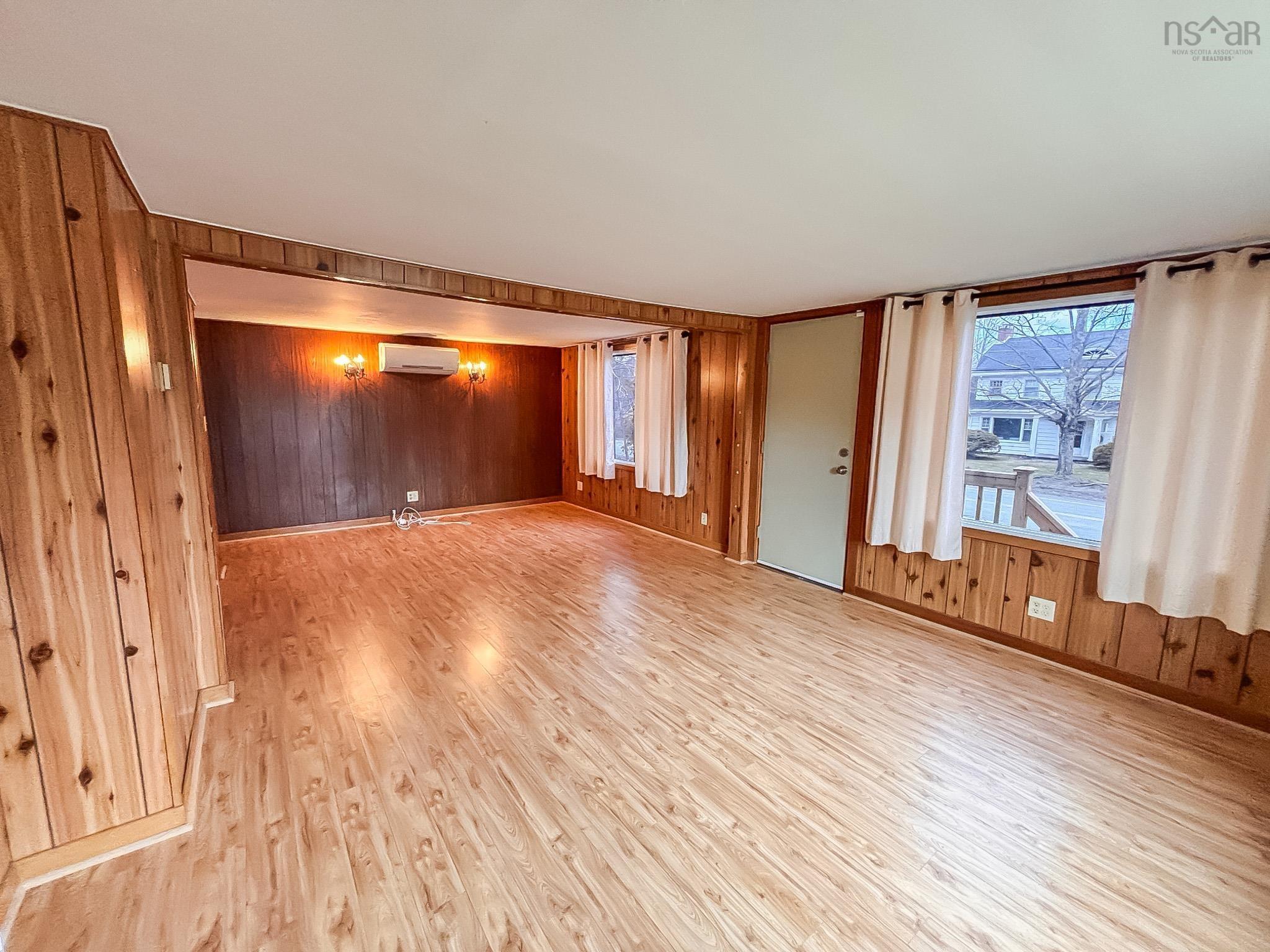 $349,900.00: 591 Highway 325, Blockhouse