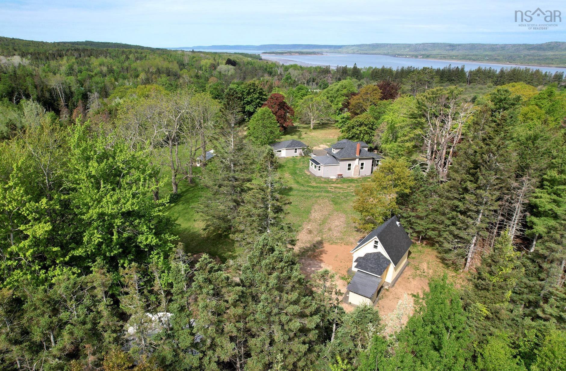 $595,000.00: 3092 Highway 1, Upper Clements