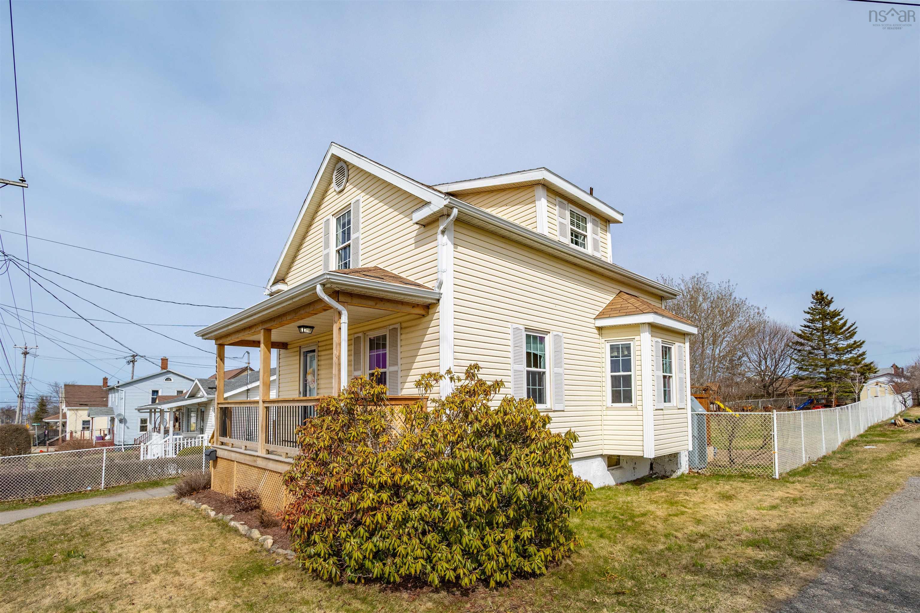 $220,000.00: 624 King Street, New Waterford