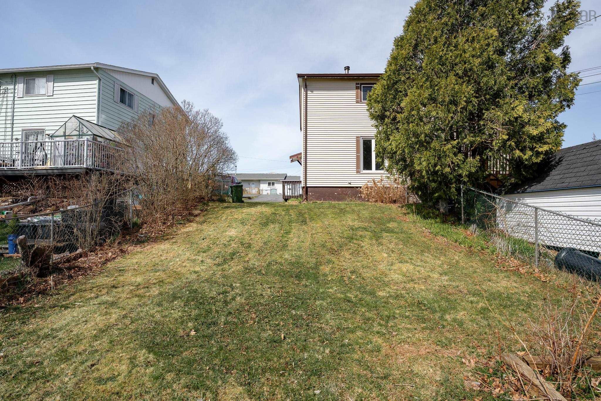 $399,900.00: 23 Tillock Drive Drive, Lower Sackville