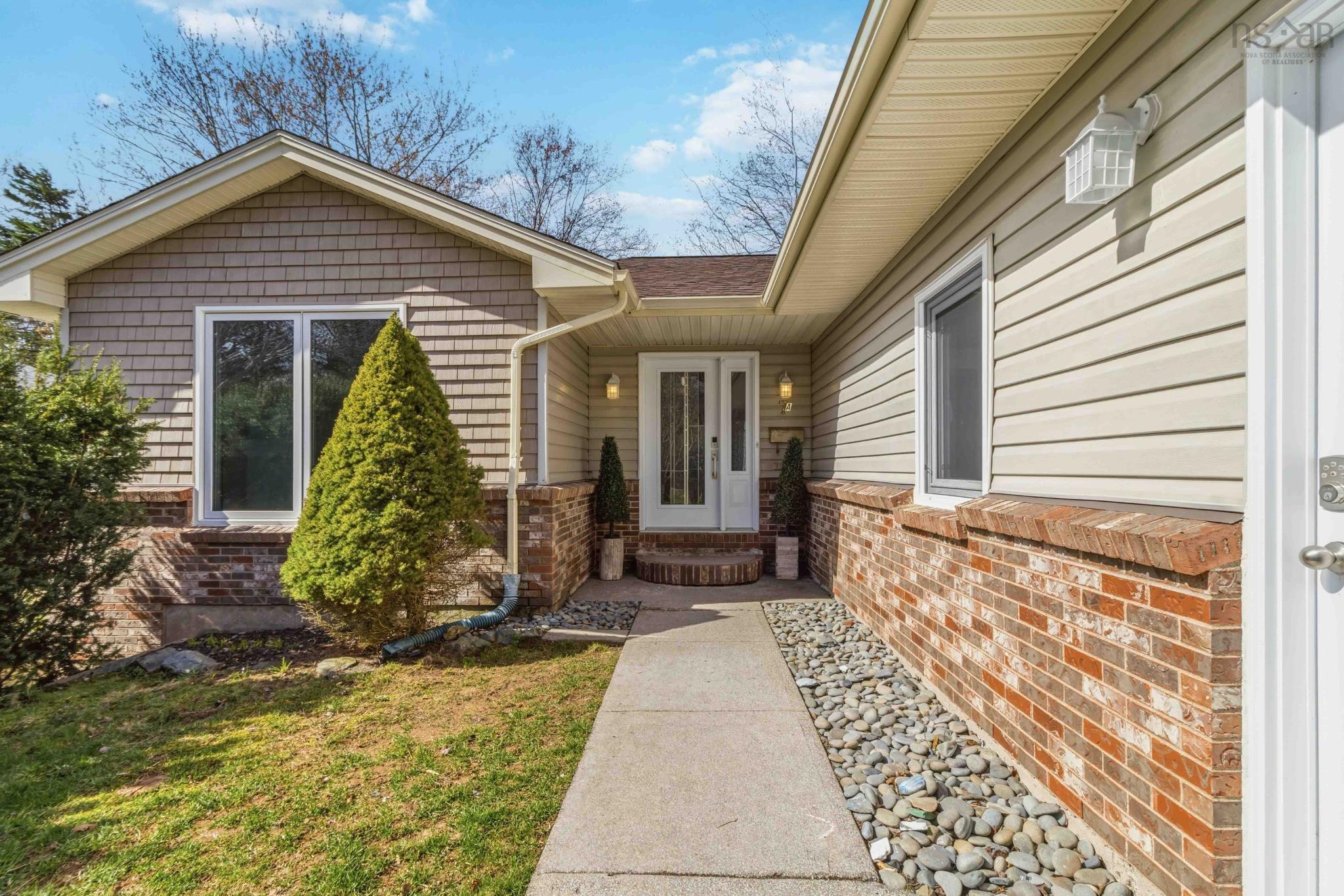 $599,900.00: 7A Short Street, Dartmouth