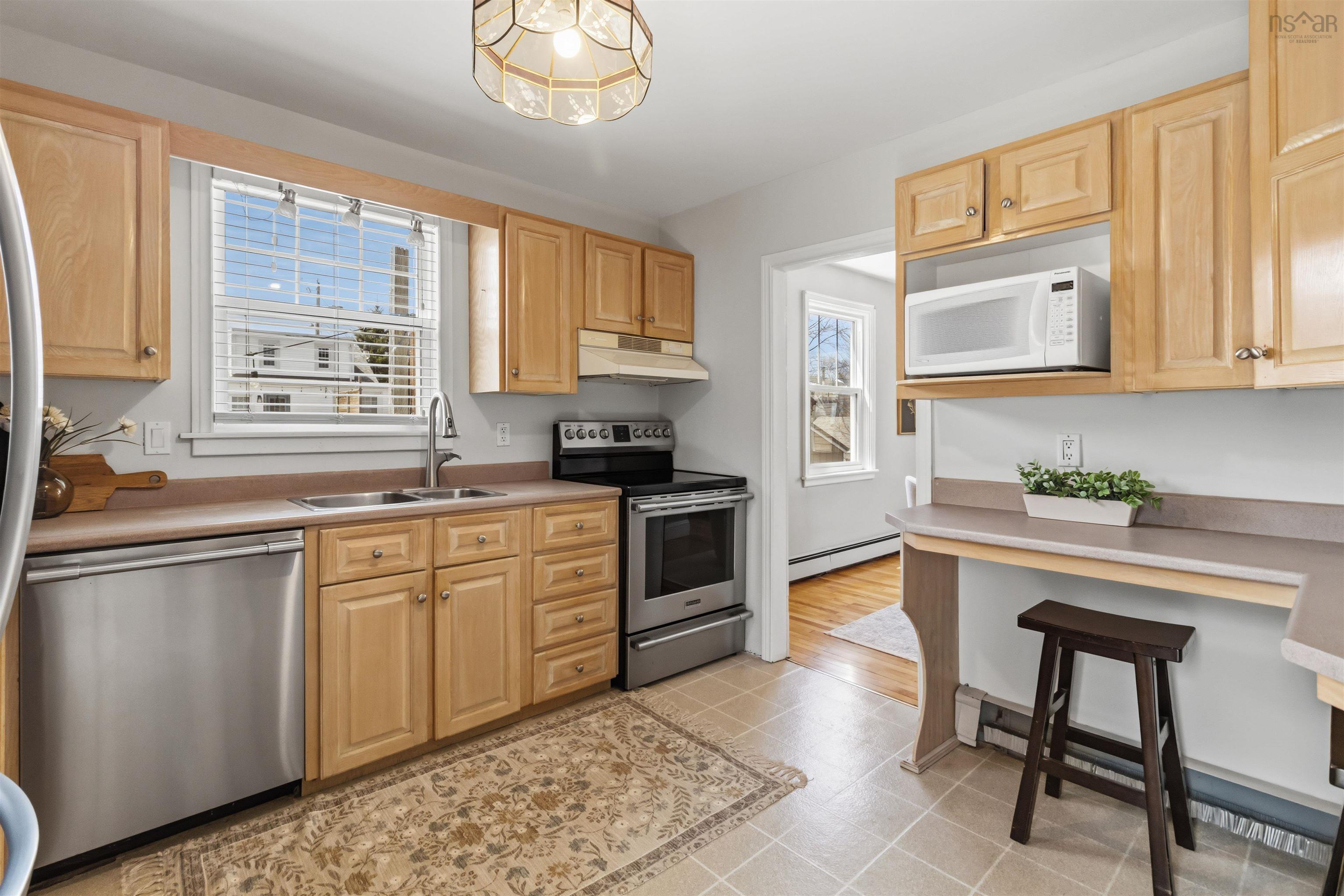 $679,900.00: 3188 Hemlock Street, Halifax