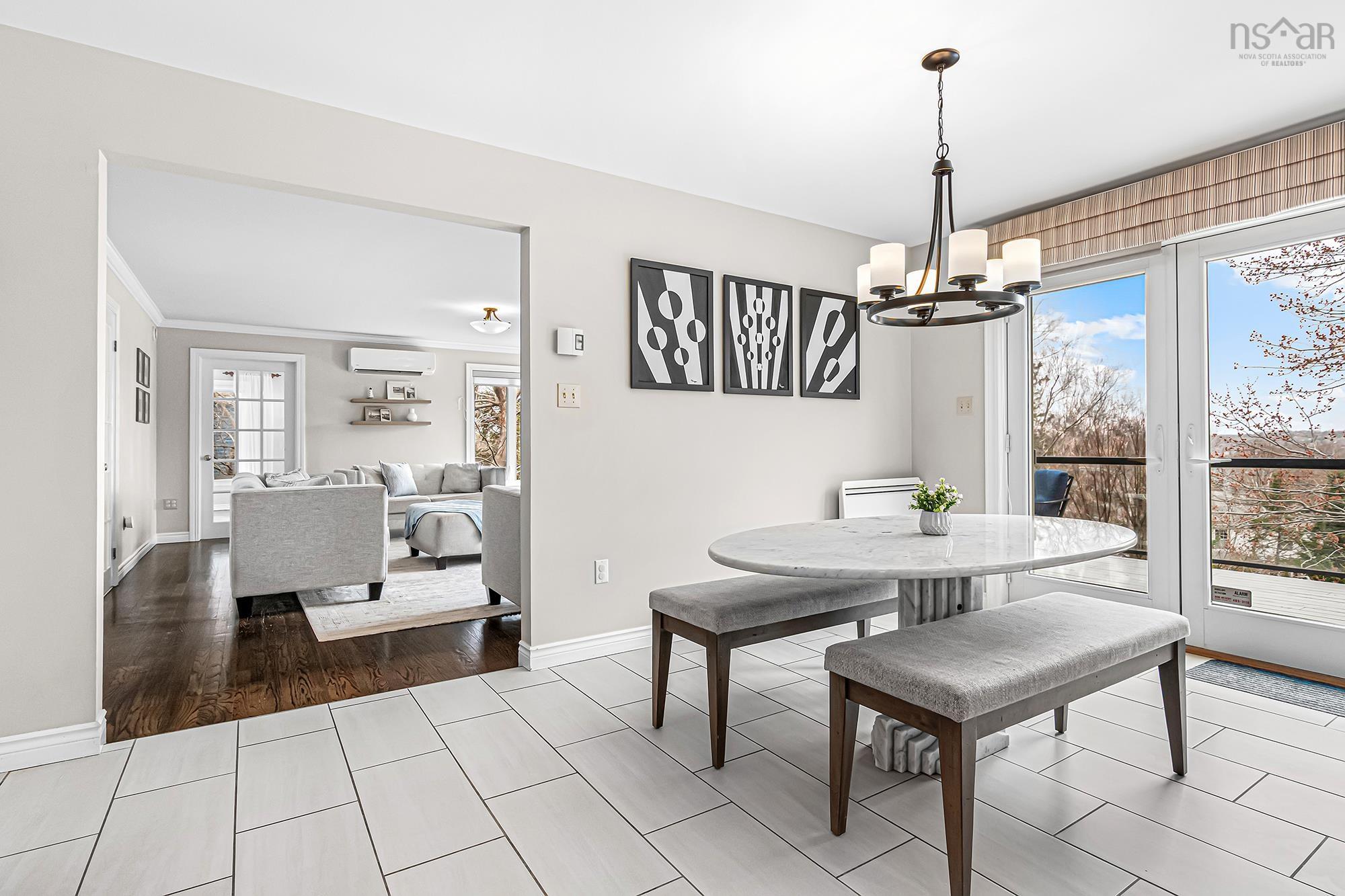 $1,215,000.00: 16 Armoyan Court, Bedford