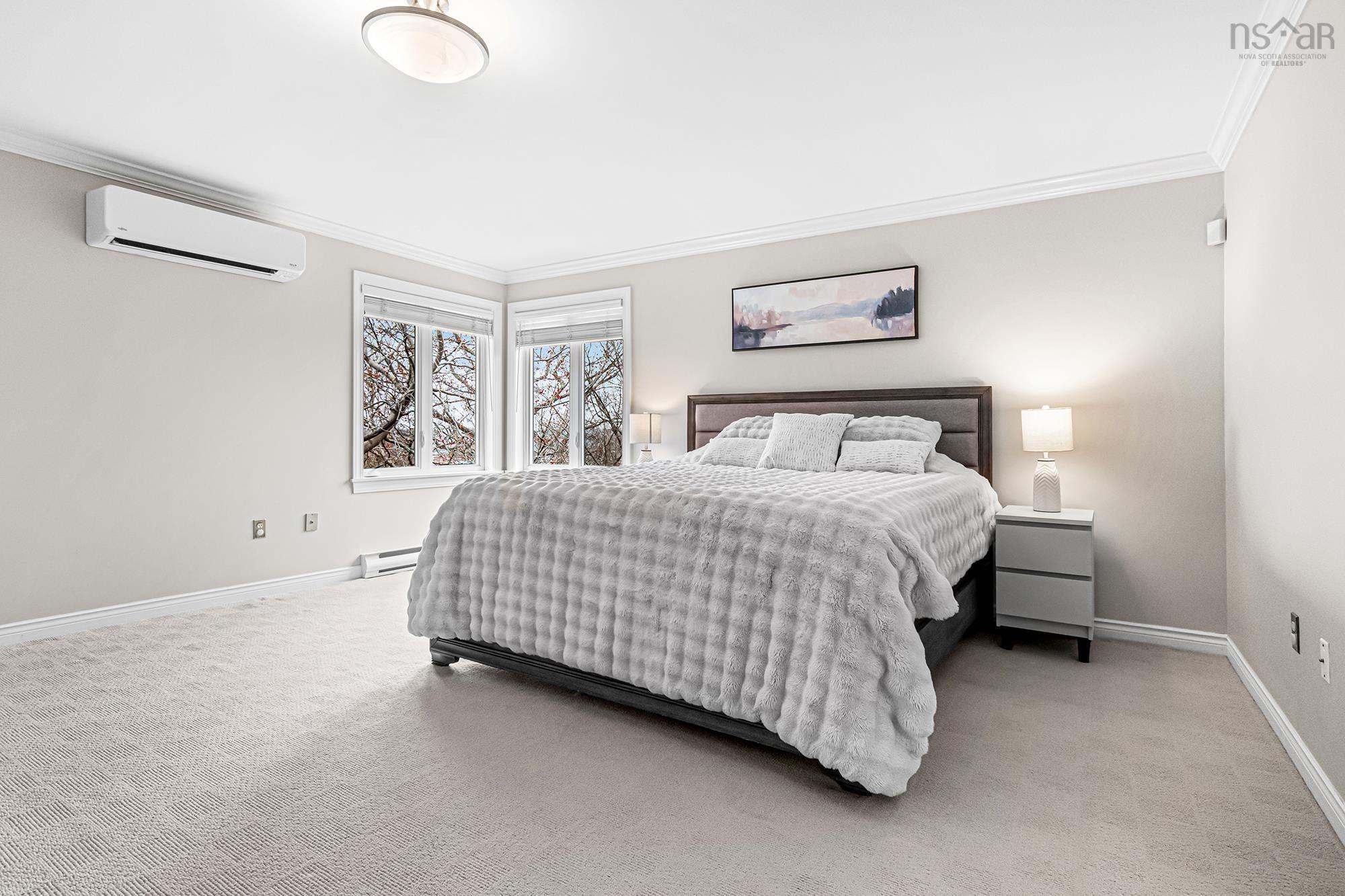 $1,215,000.00: 16 Armoyan Court, Bedford