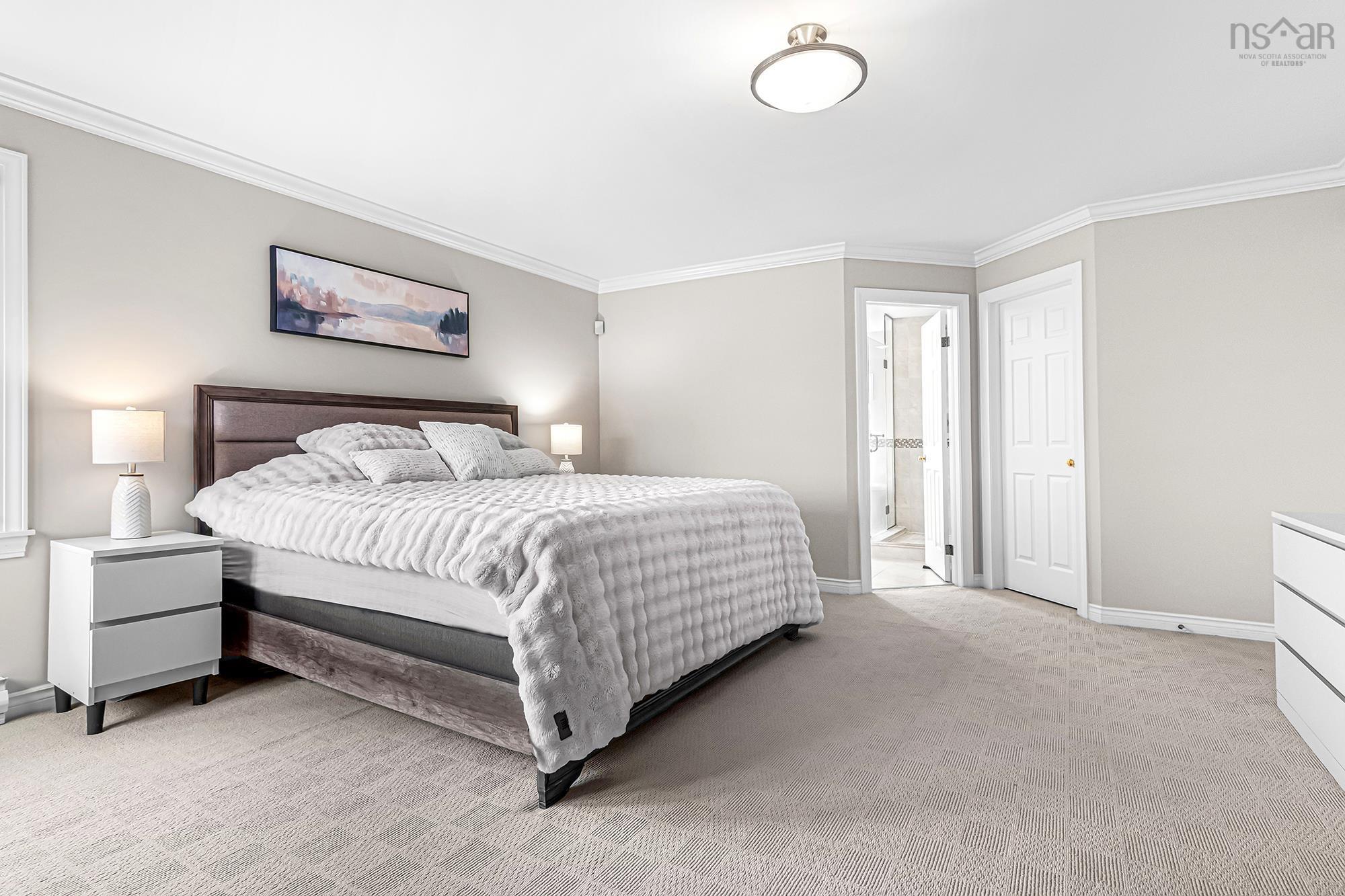 $1,215,000.00: 16 Armoyan Court, Bedford